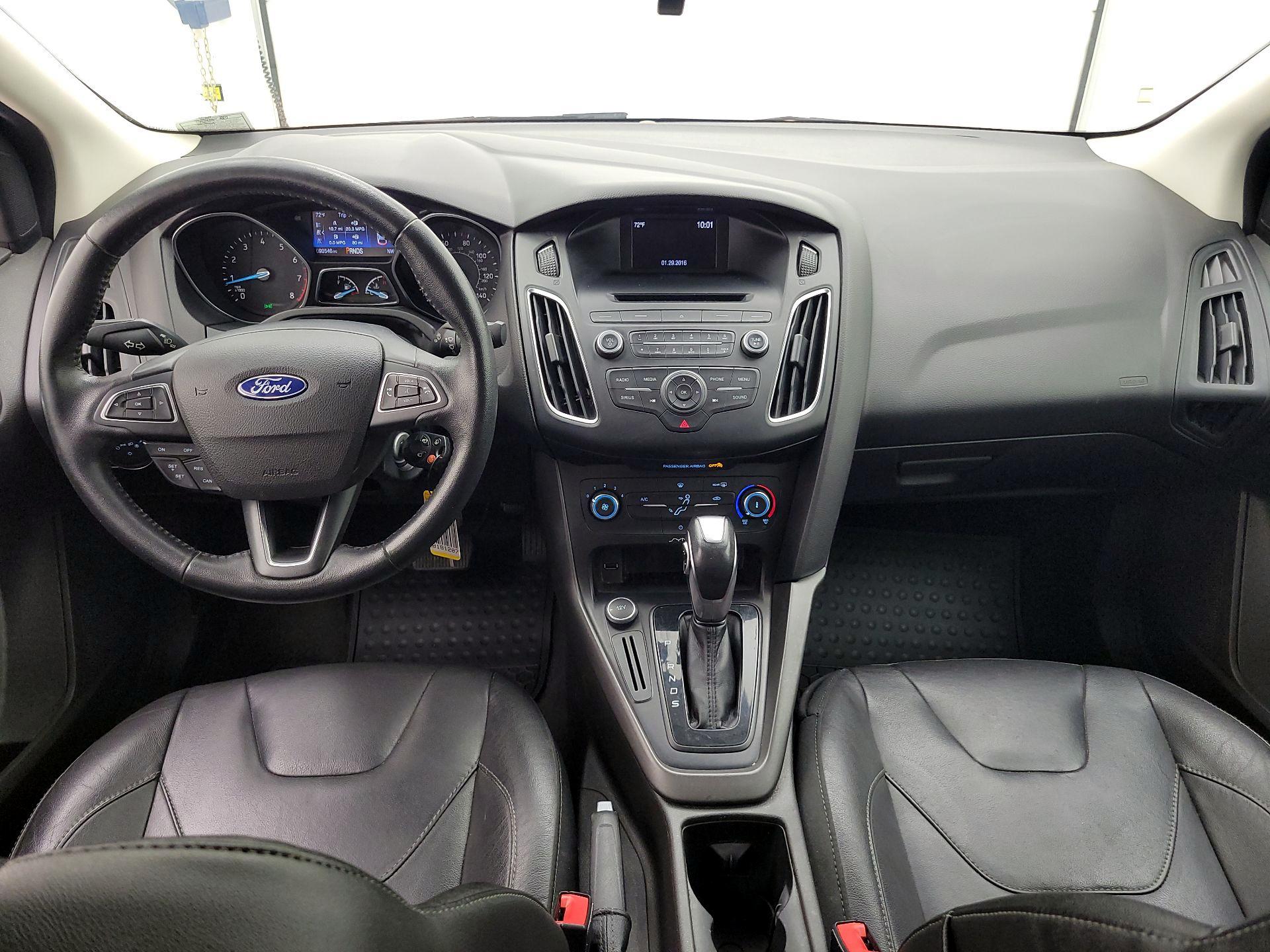 Thumbnail: 2016 Ford Focus - 9