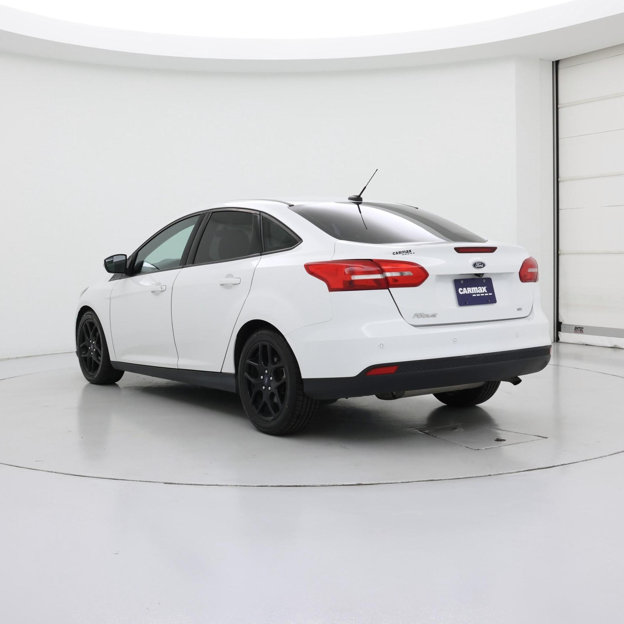 Thumbnail: 2016 Ford Focus - 2
