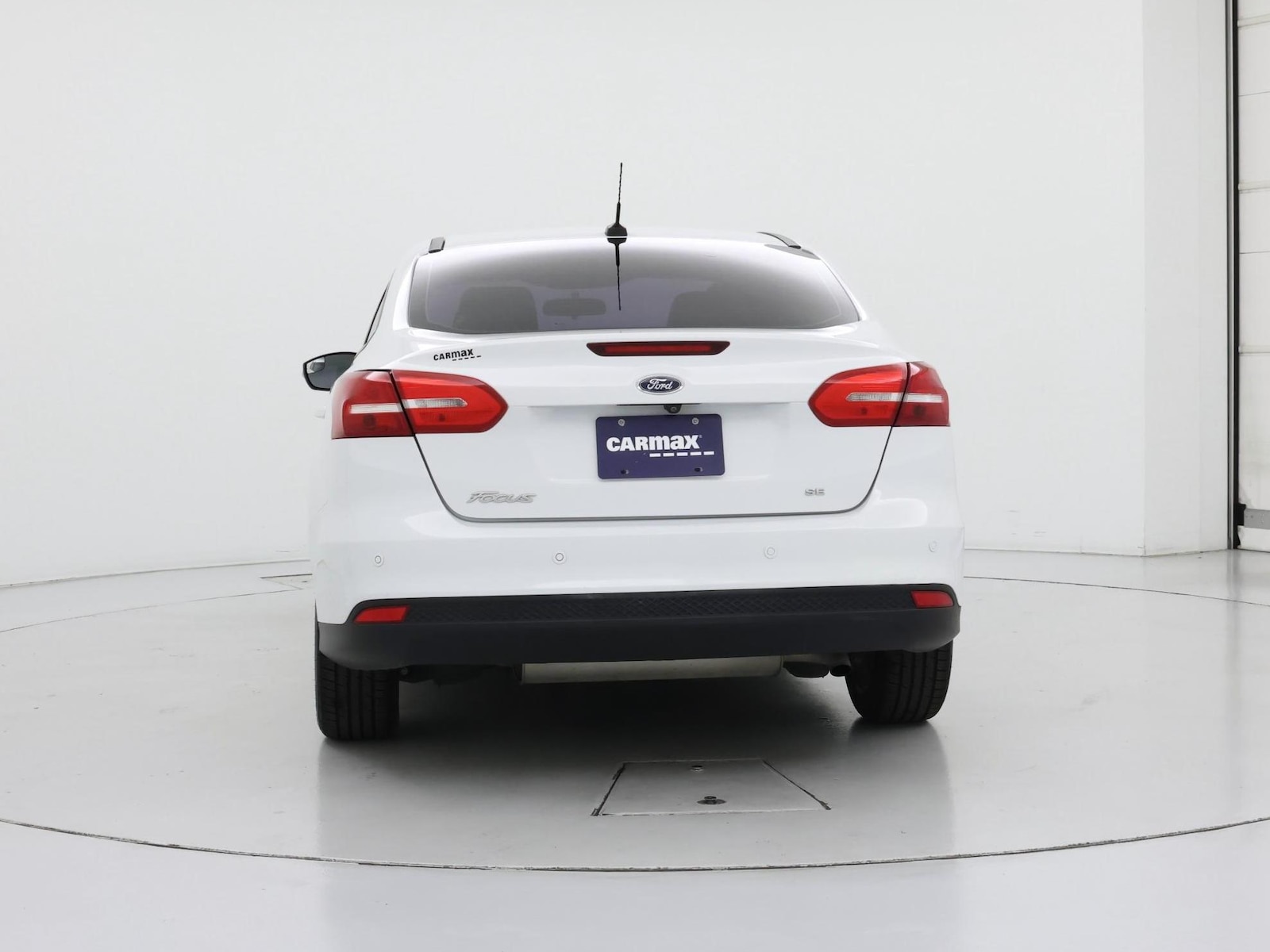 2016 Ford Focus SE - Photo 7