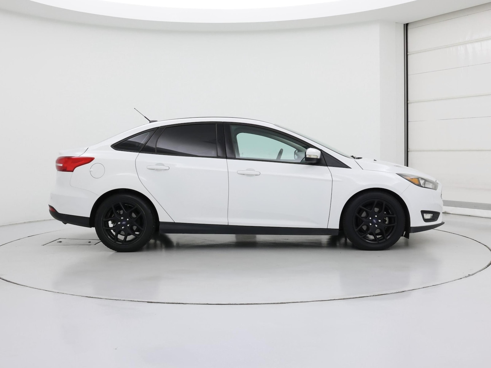 2016 Ford Focus SE - Photo 8