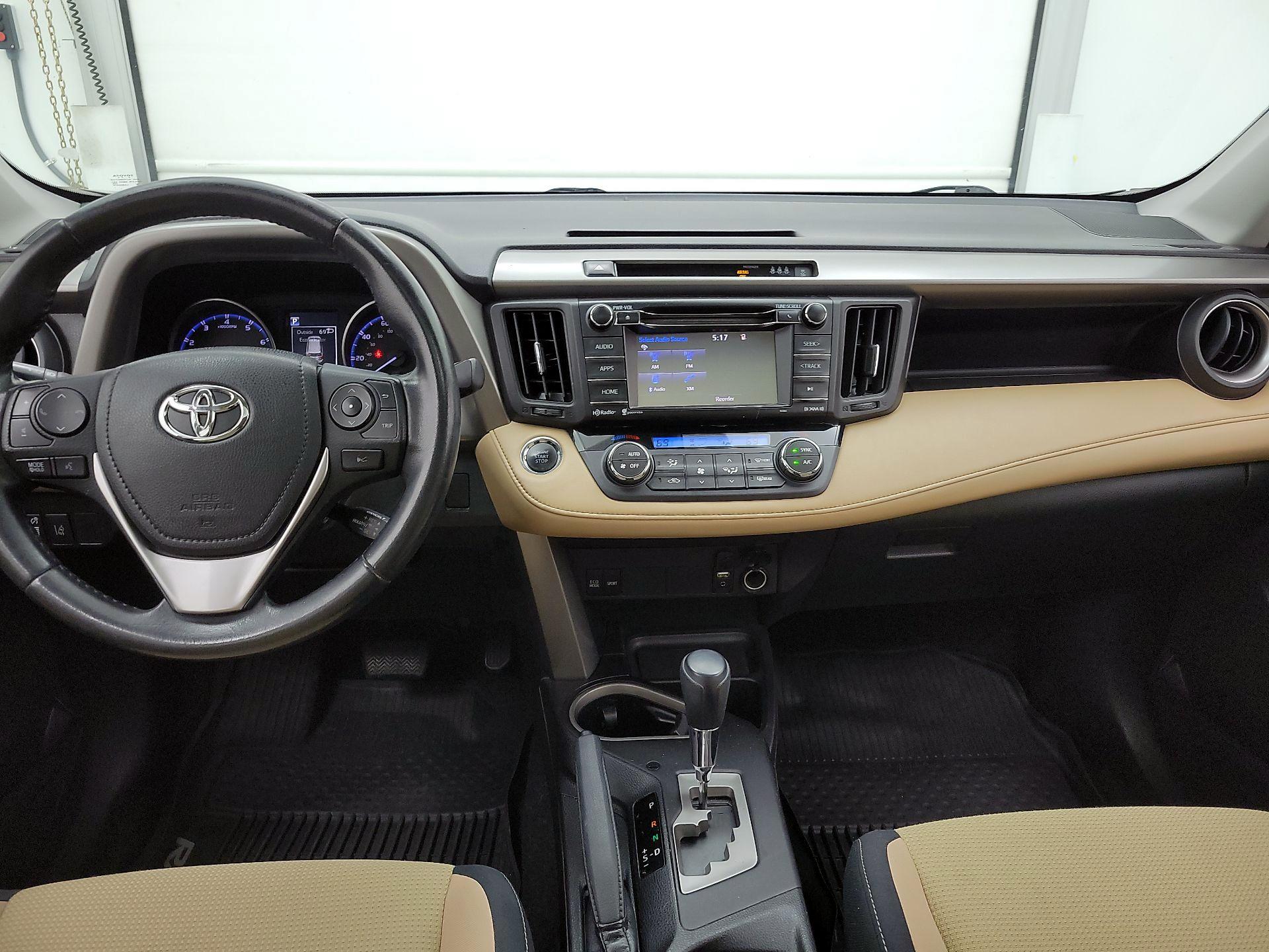 Thumbnail: 2018 Toyota RAV4 - 9
