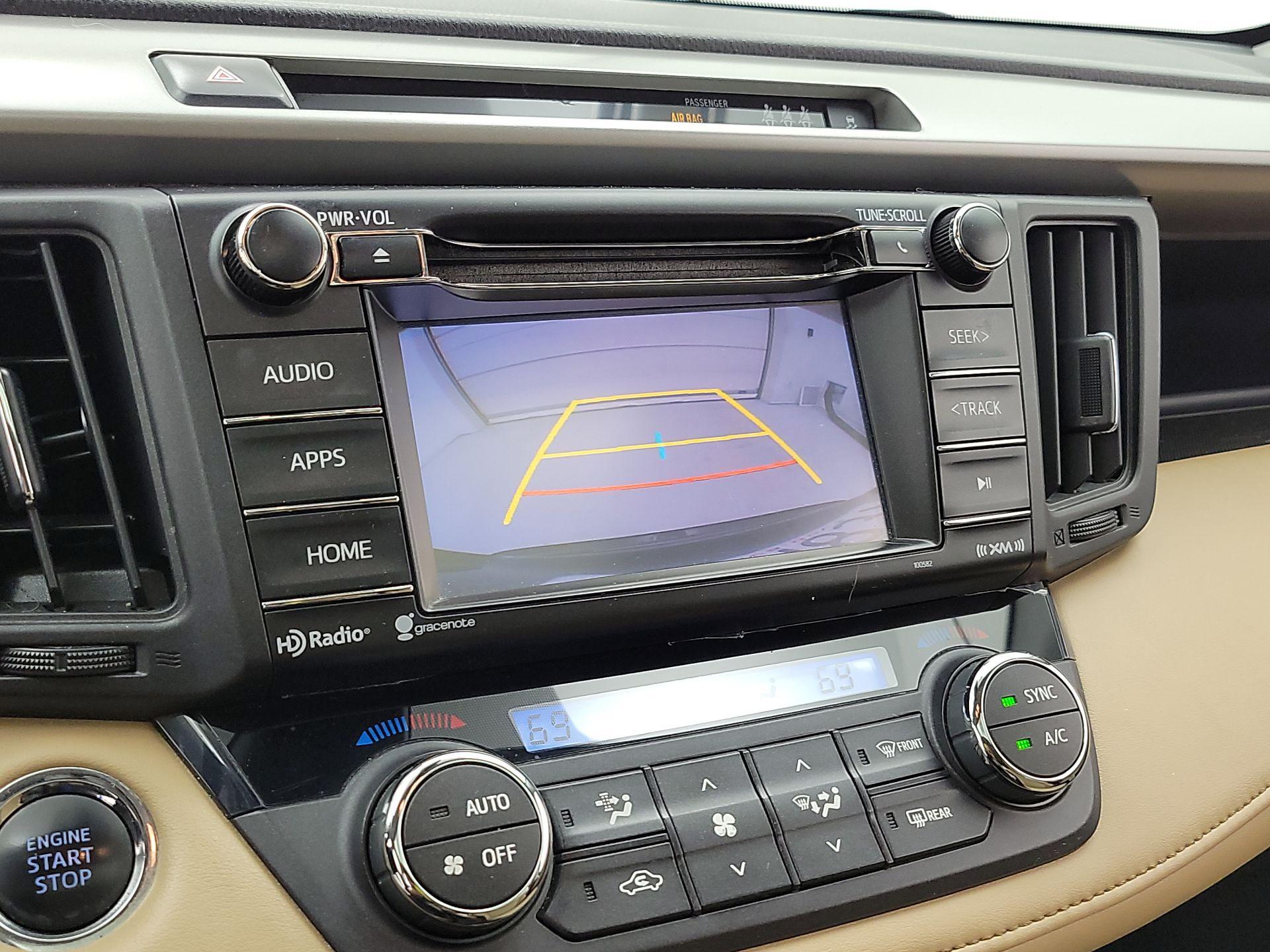 Thumbnail: 2018 Toyota RAV4 - 14