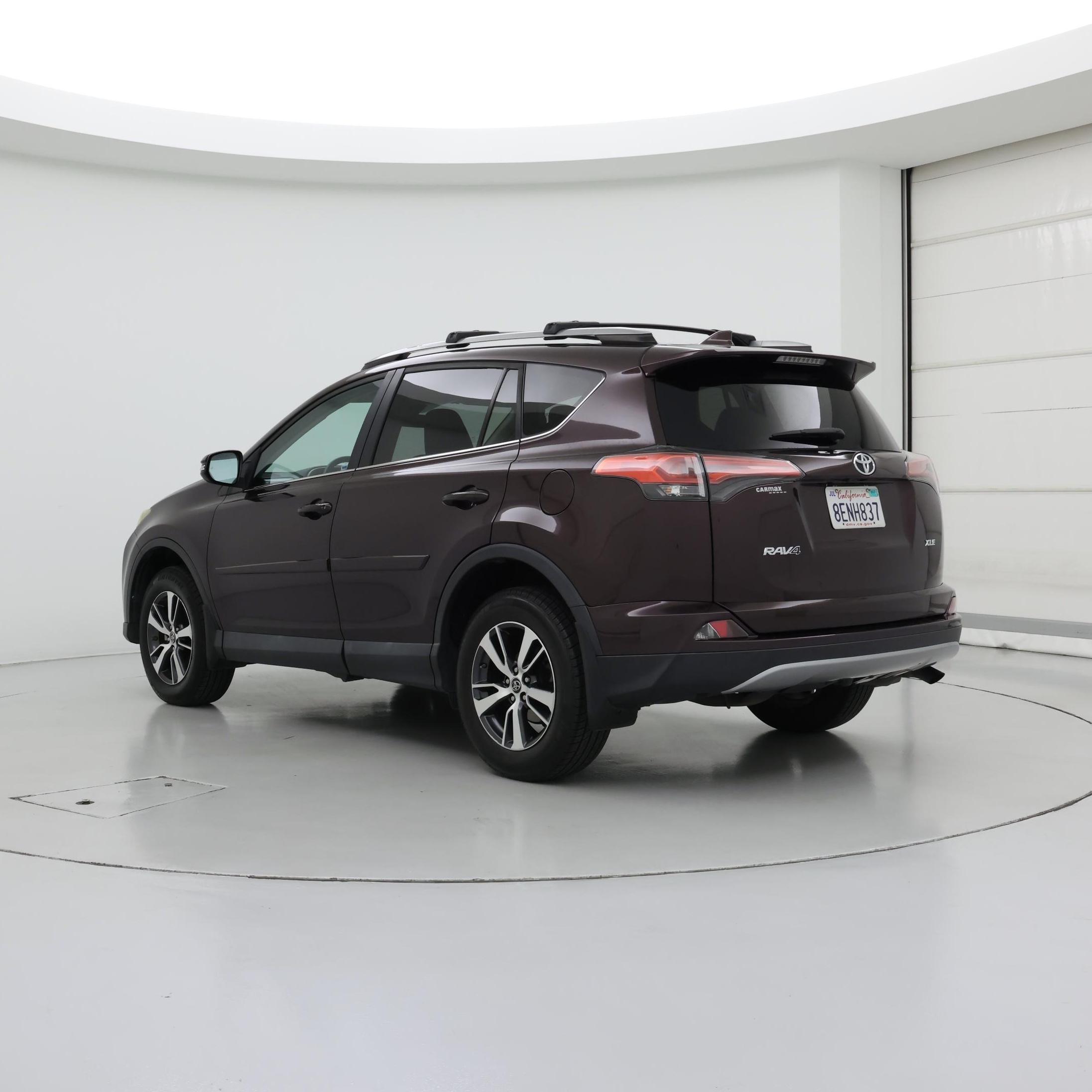 Thumbnail: 2018 Toyota RAV4 - 2