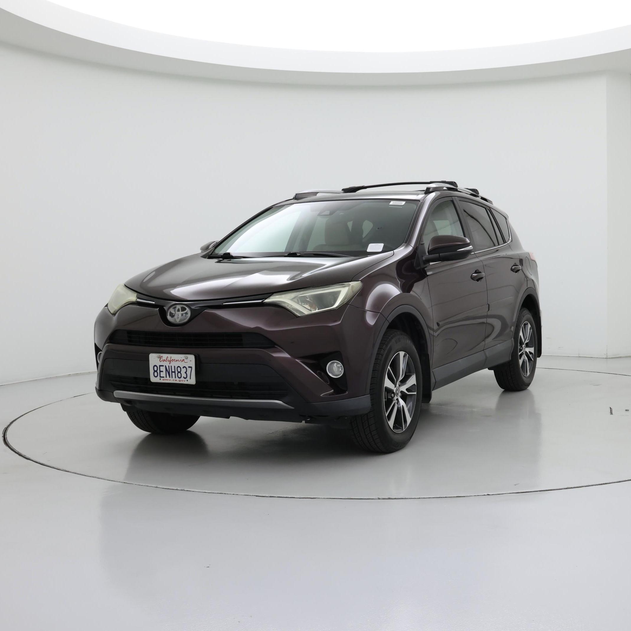 Thumbnail: 2018 Toyota RAV4 - 4