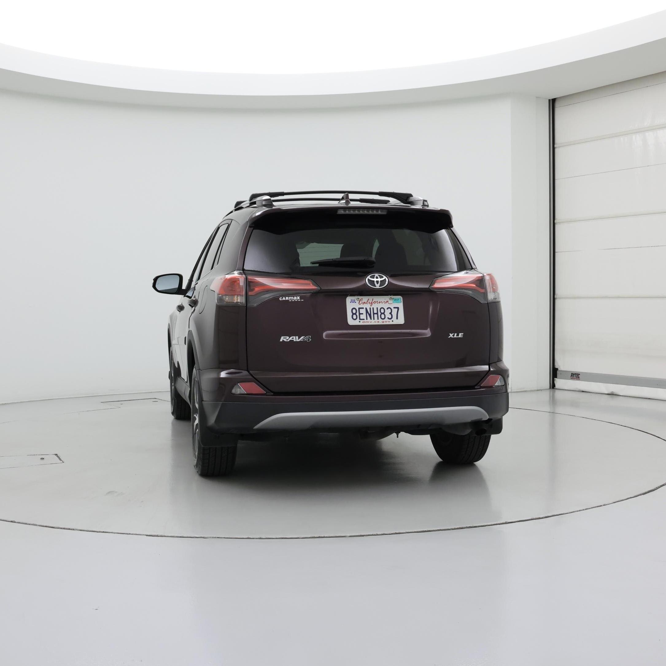 Thumbnail: 2018 Toyota RAV4 - 6