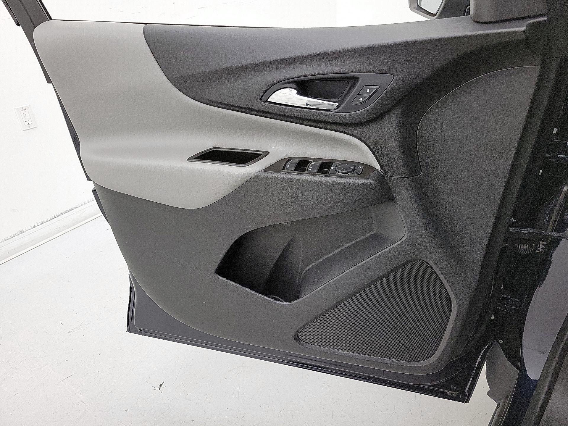 Thumbnail: 2020 Chevrolet Equinox - 12