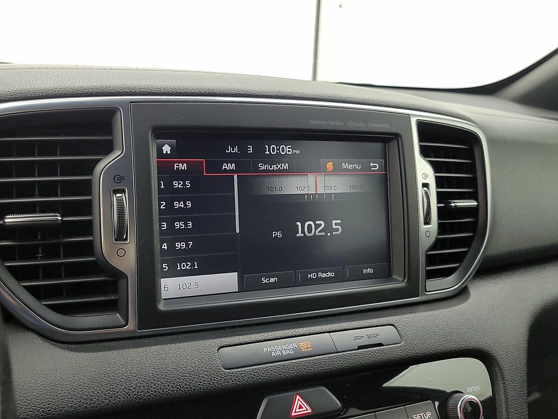 Thumbnail: 2017 Kia Sportage - 16