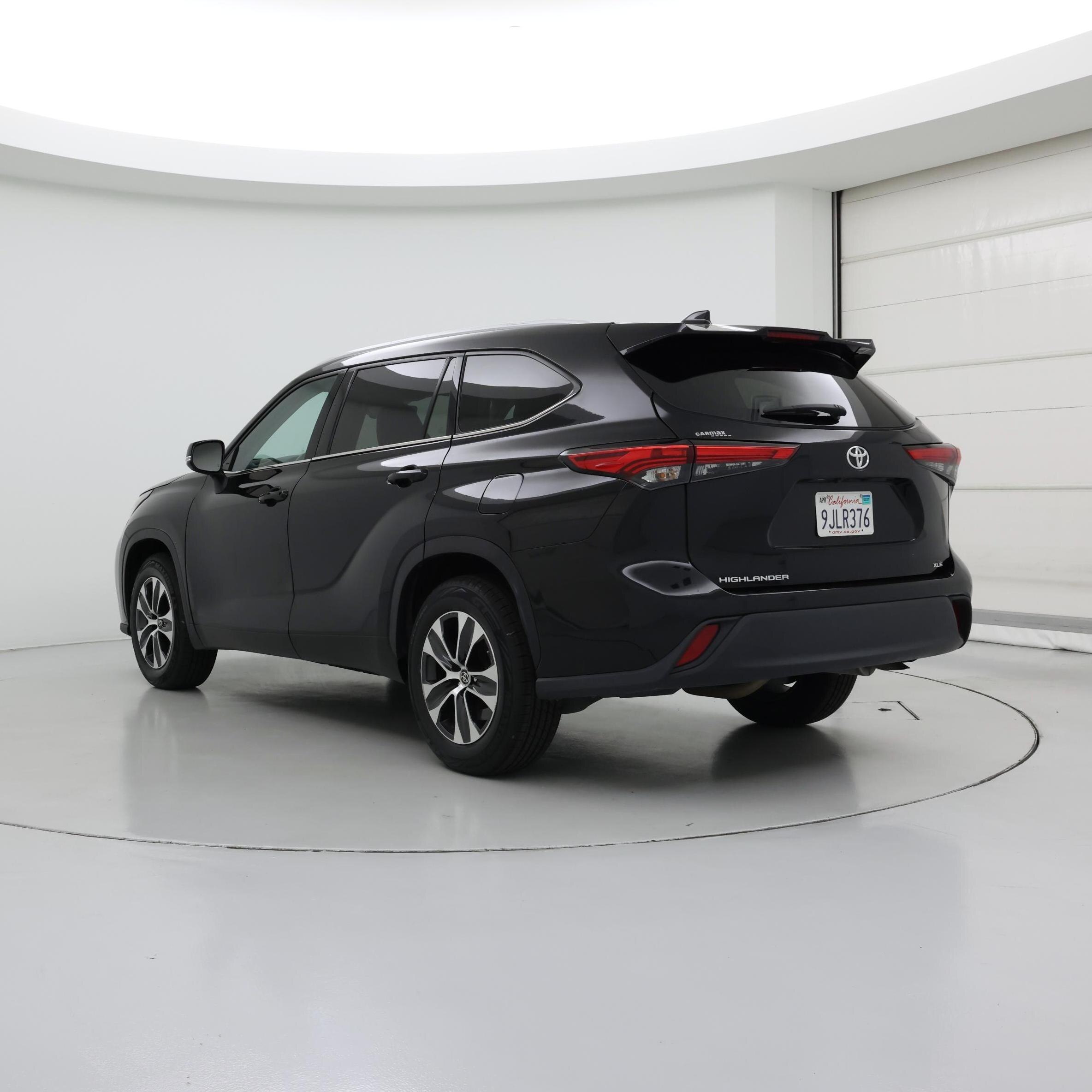 Thumbnail: 2022 Toyota Highlander - 2