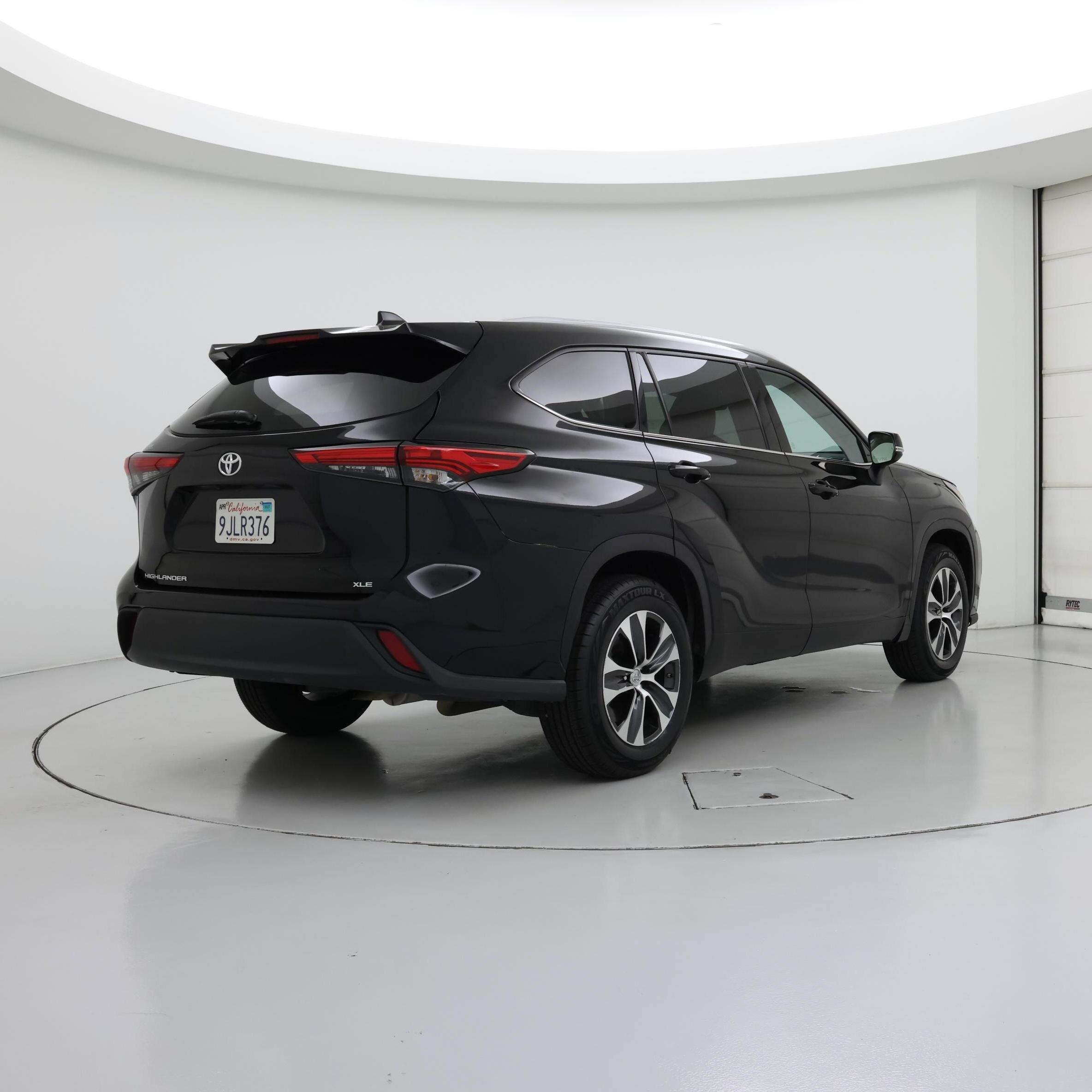 Thumbnail: 2022 Toyota Highlander - 8