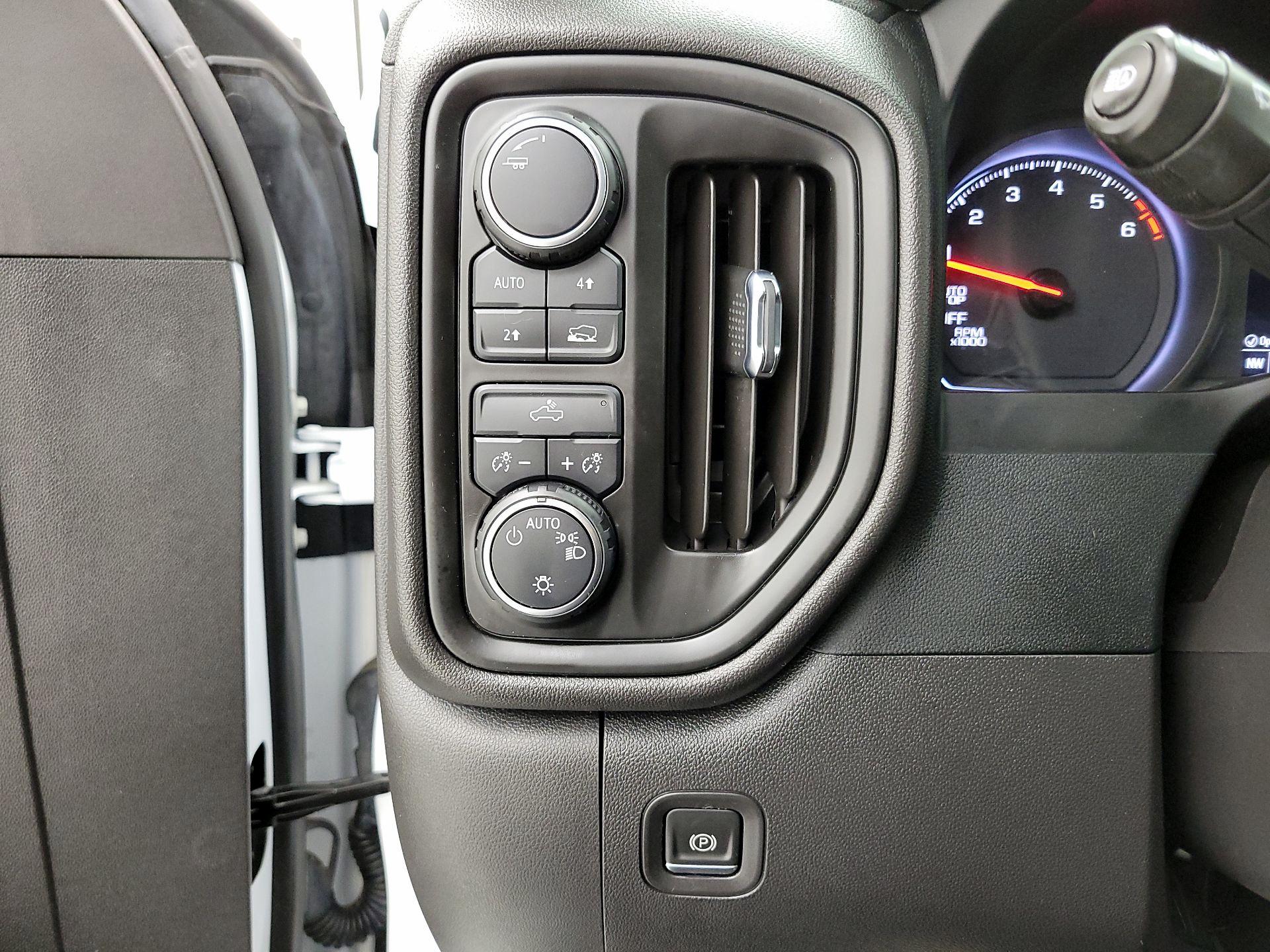Thumbnail: 2023 Chevrolet Silverado 1500 - 13