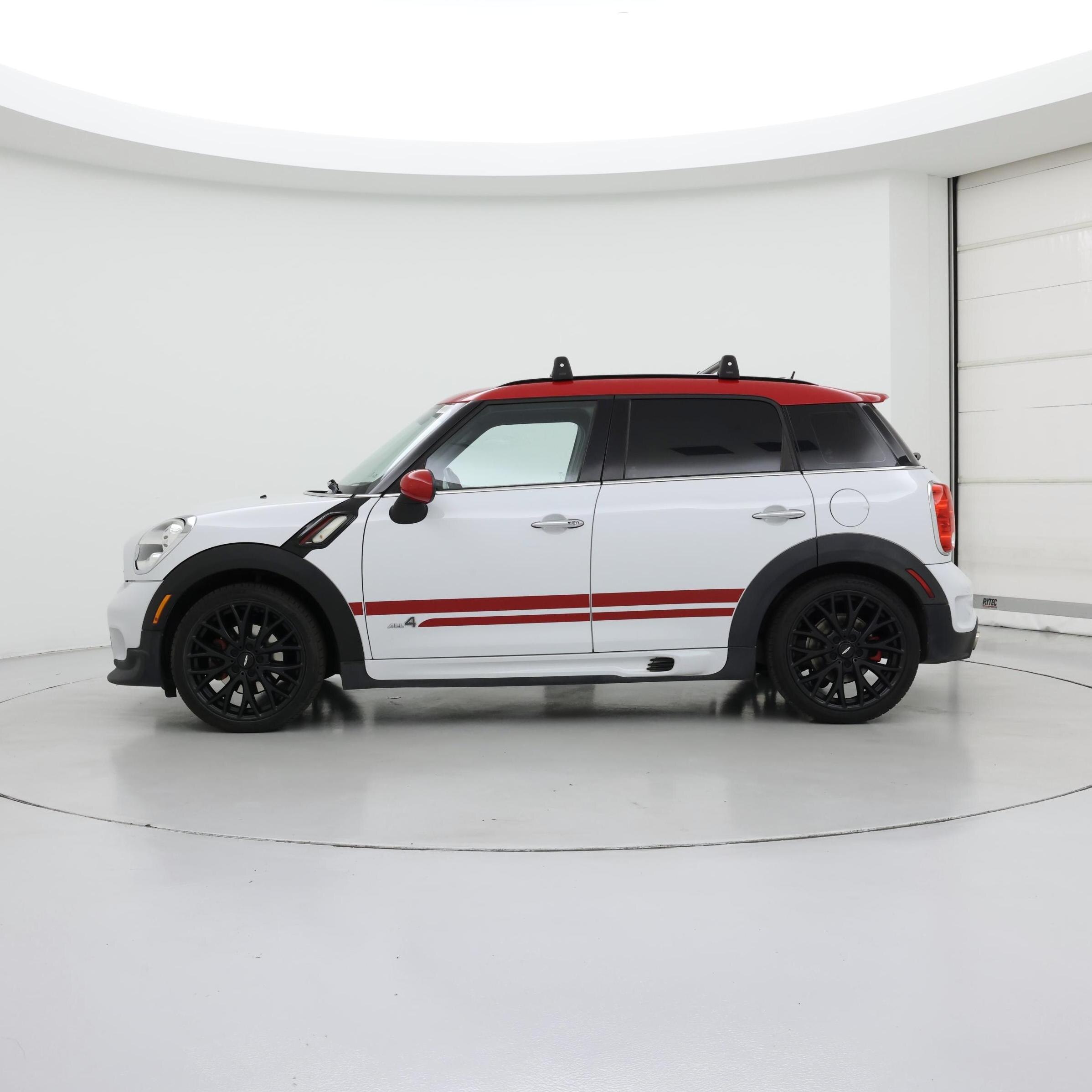 Thumbnail: 2016 MINI Cooper Countryman - 3
