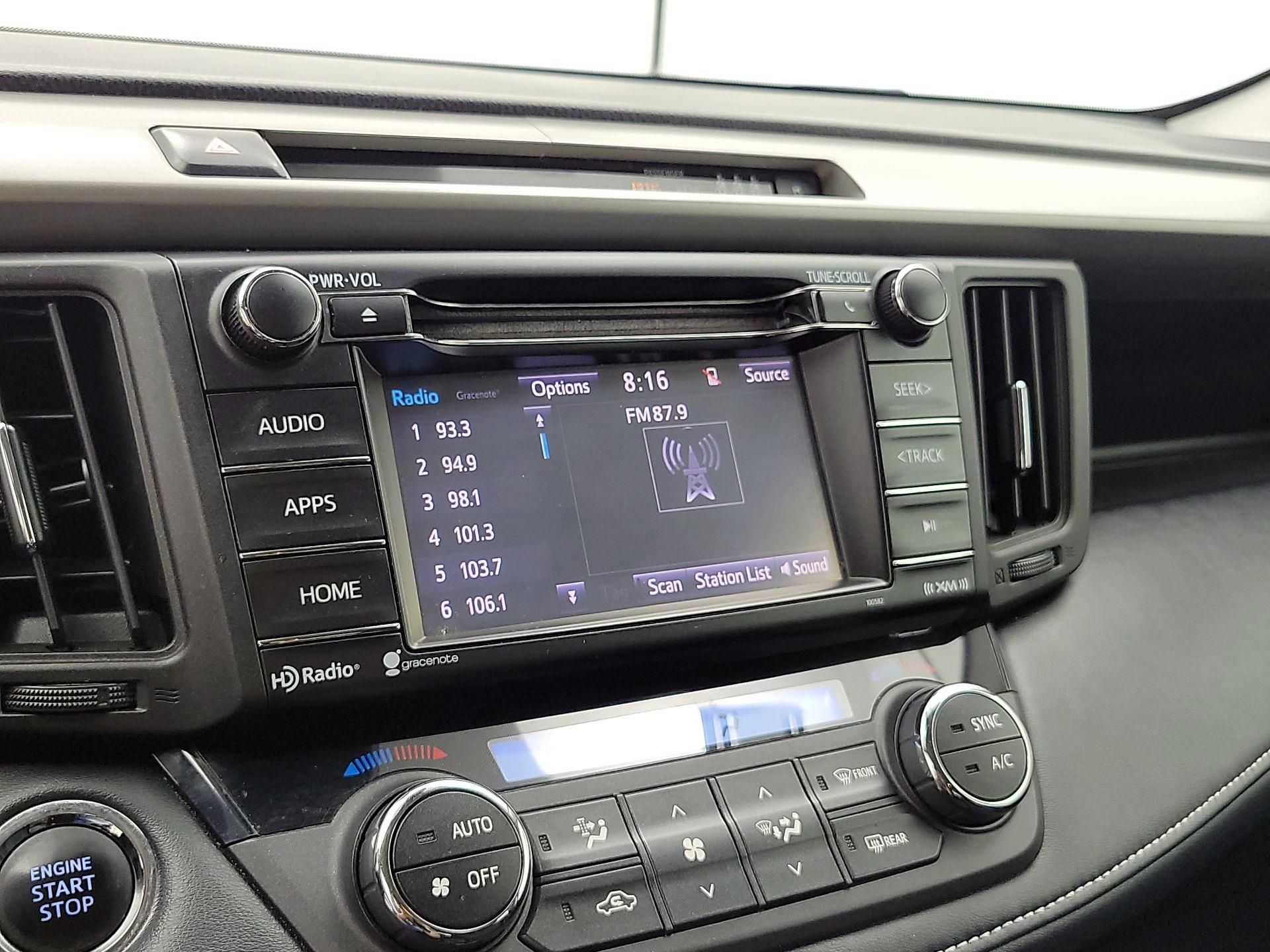 Thumbnail: 2018 Toyota RAV4 - 15
