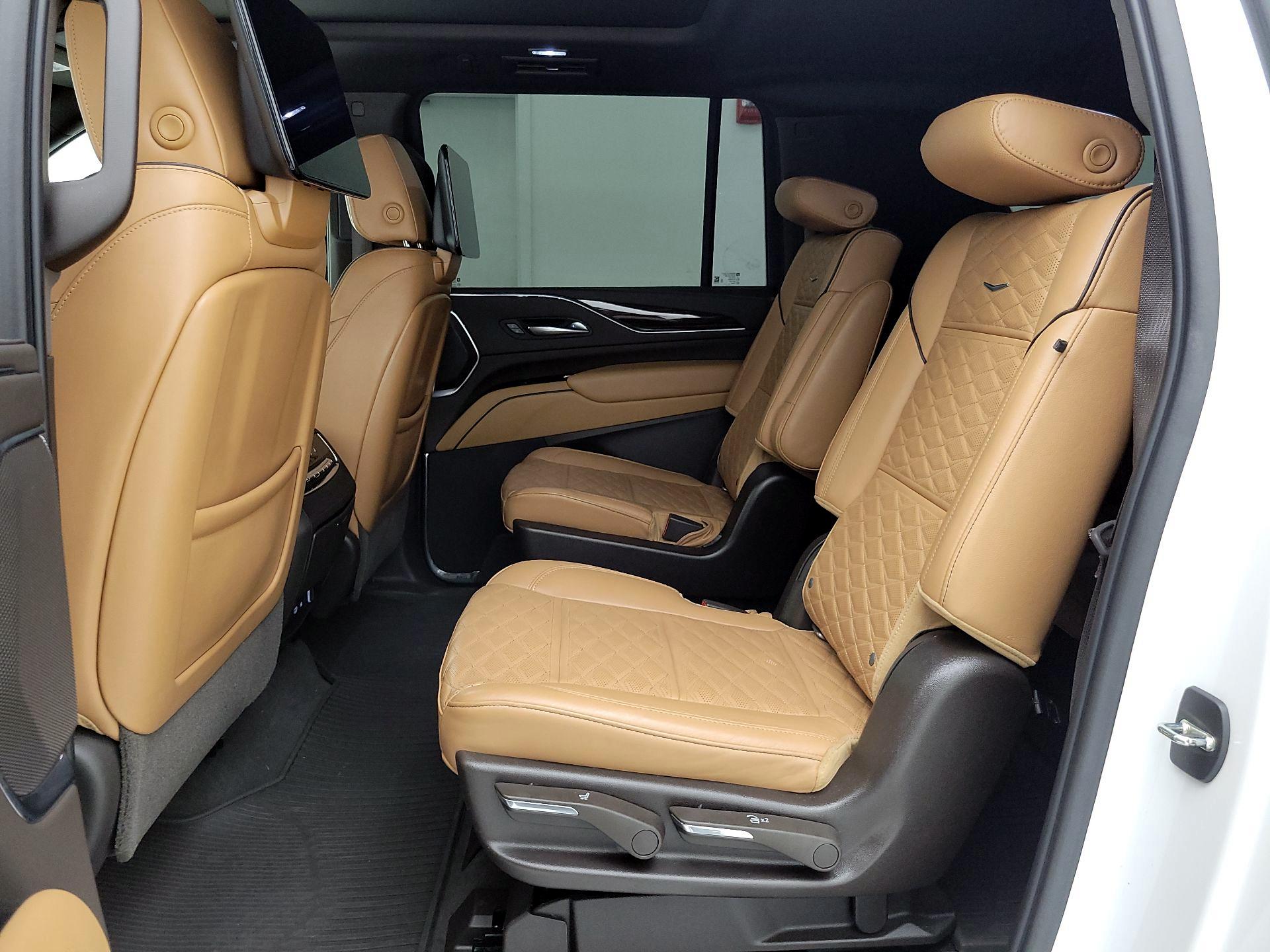 Thumbnail: 2021 Cadillac Escalade - 20