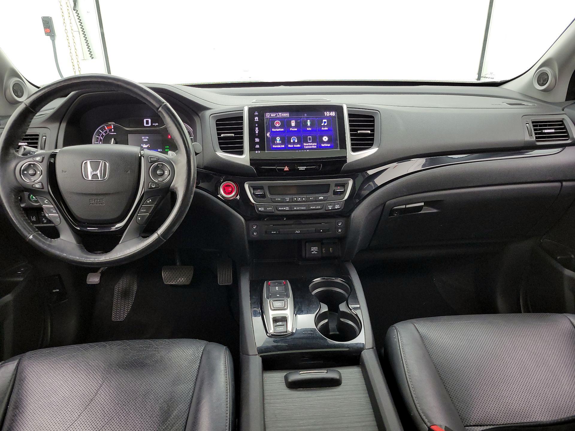 Thumbnail: 2018 Honda Pilot - 9