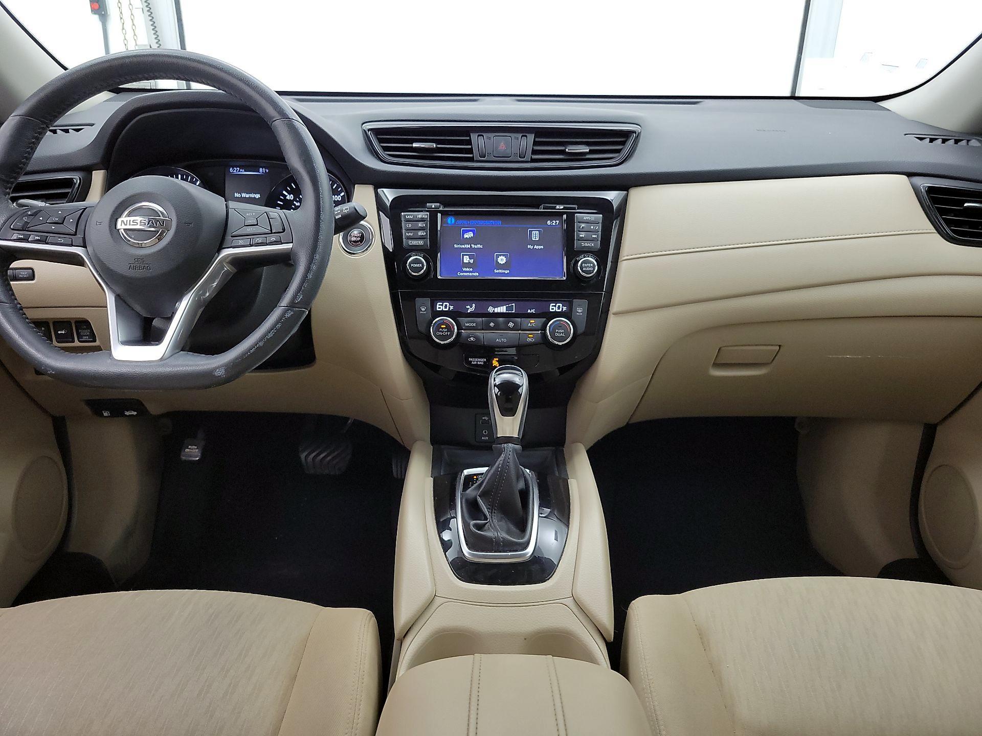 Thumbnail: 2017 Nissan Rogue - 9
