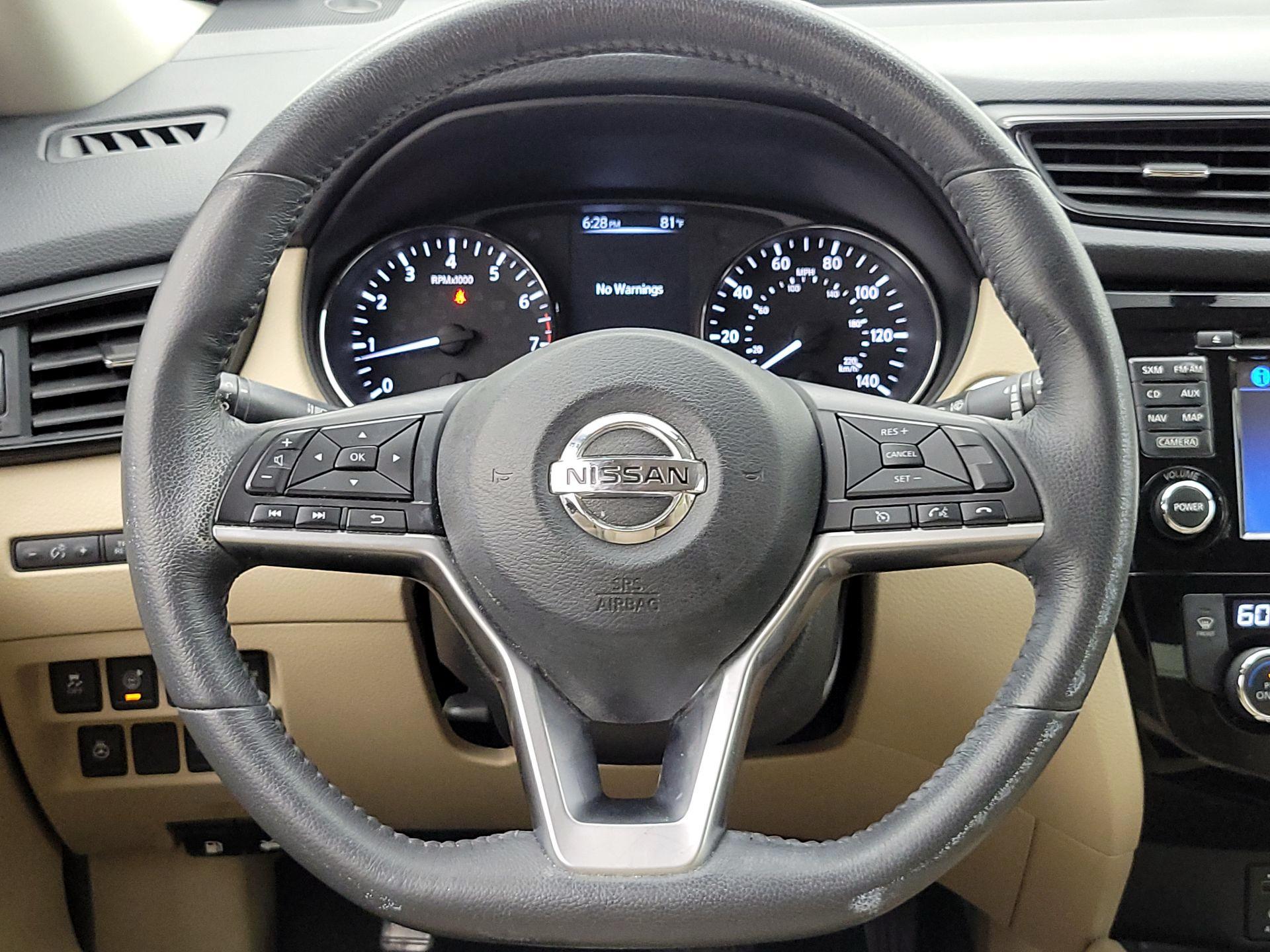 Thumbnail: 2017 Nissan Rogue - 10