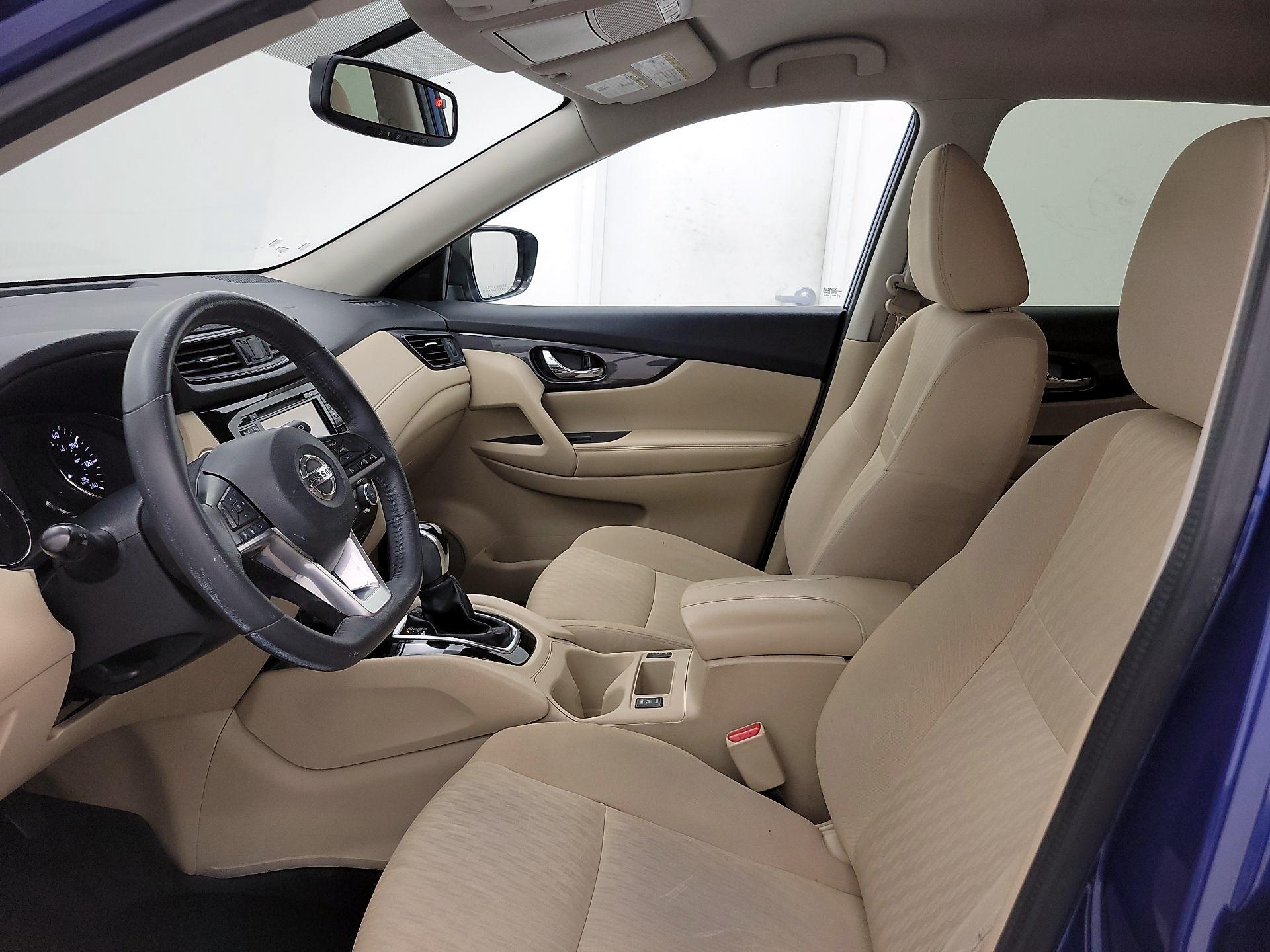 Thumbnail: 2017 Nissan Rogue - 11
