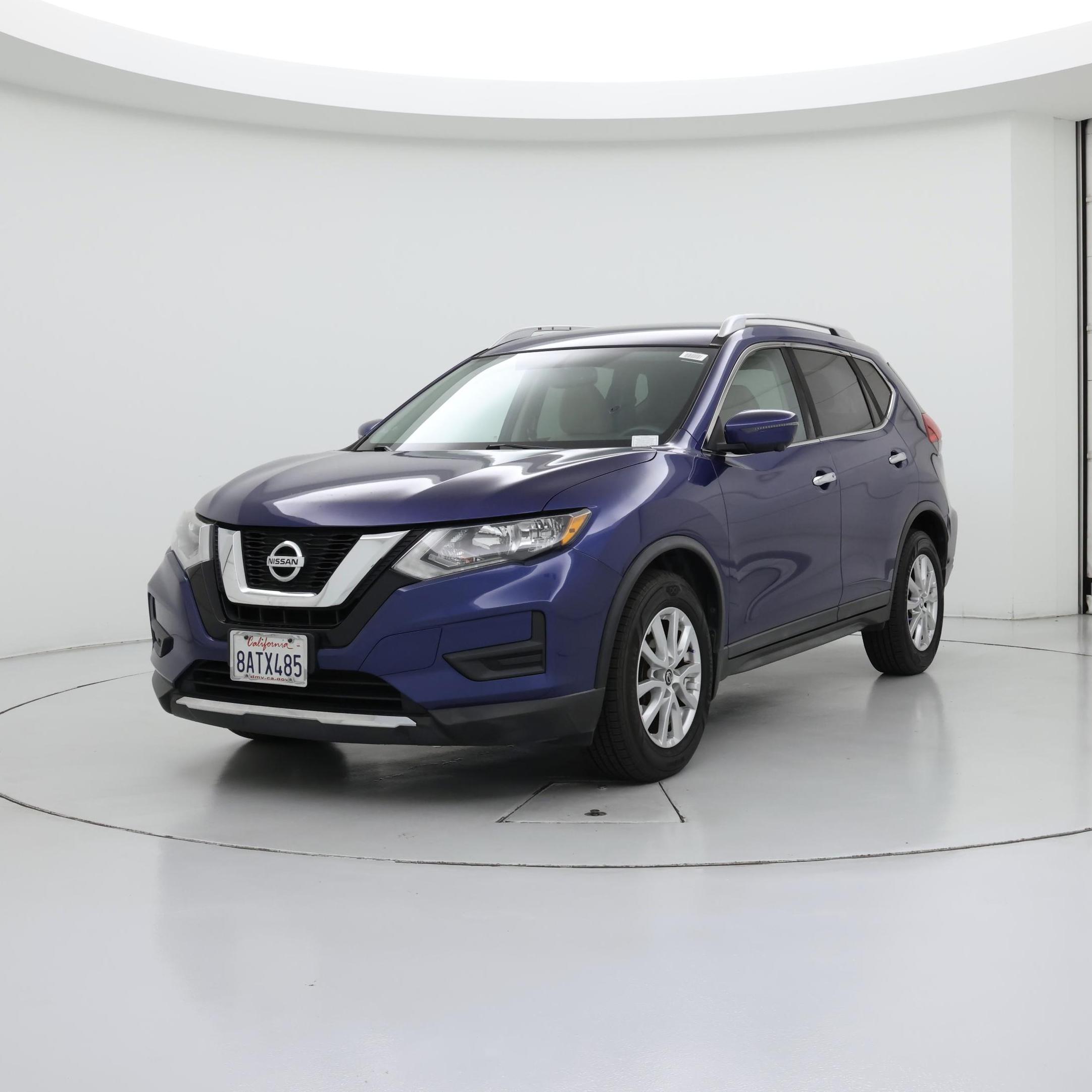 Thumbnail: 2017 Nissan Rogue - 4