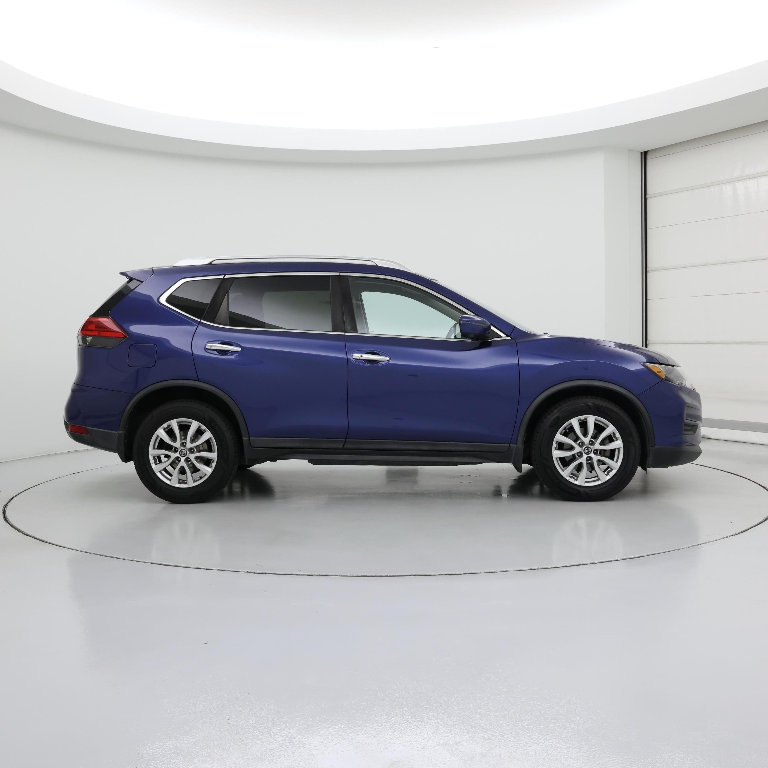 Thumbnail: 2017 Nissan Rogue - 7