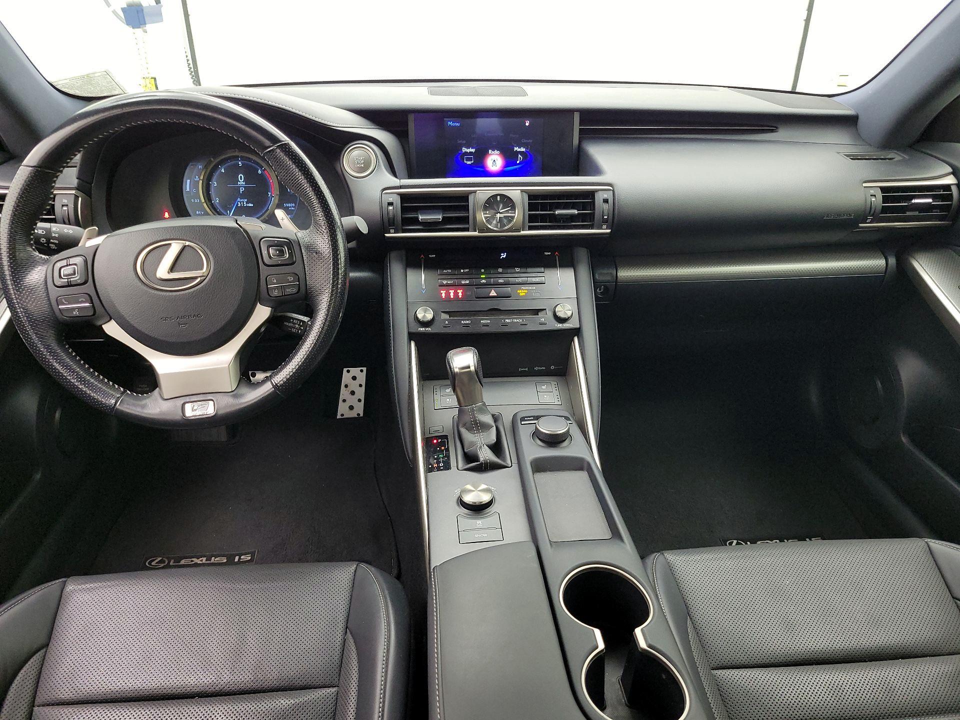 Thumbnail: 2017 Lexus IS - 9