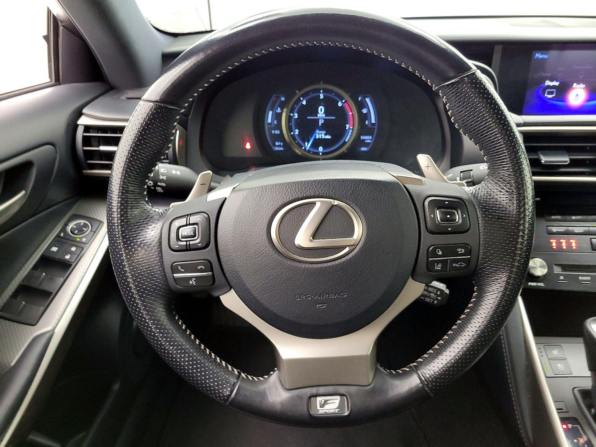 Thumbnail: 2017 Lexus IS - 10