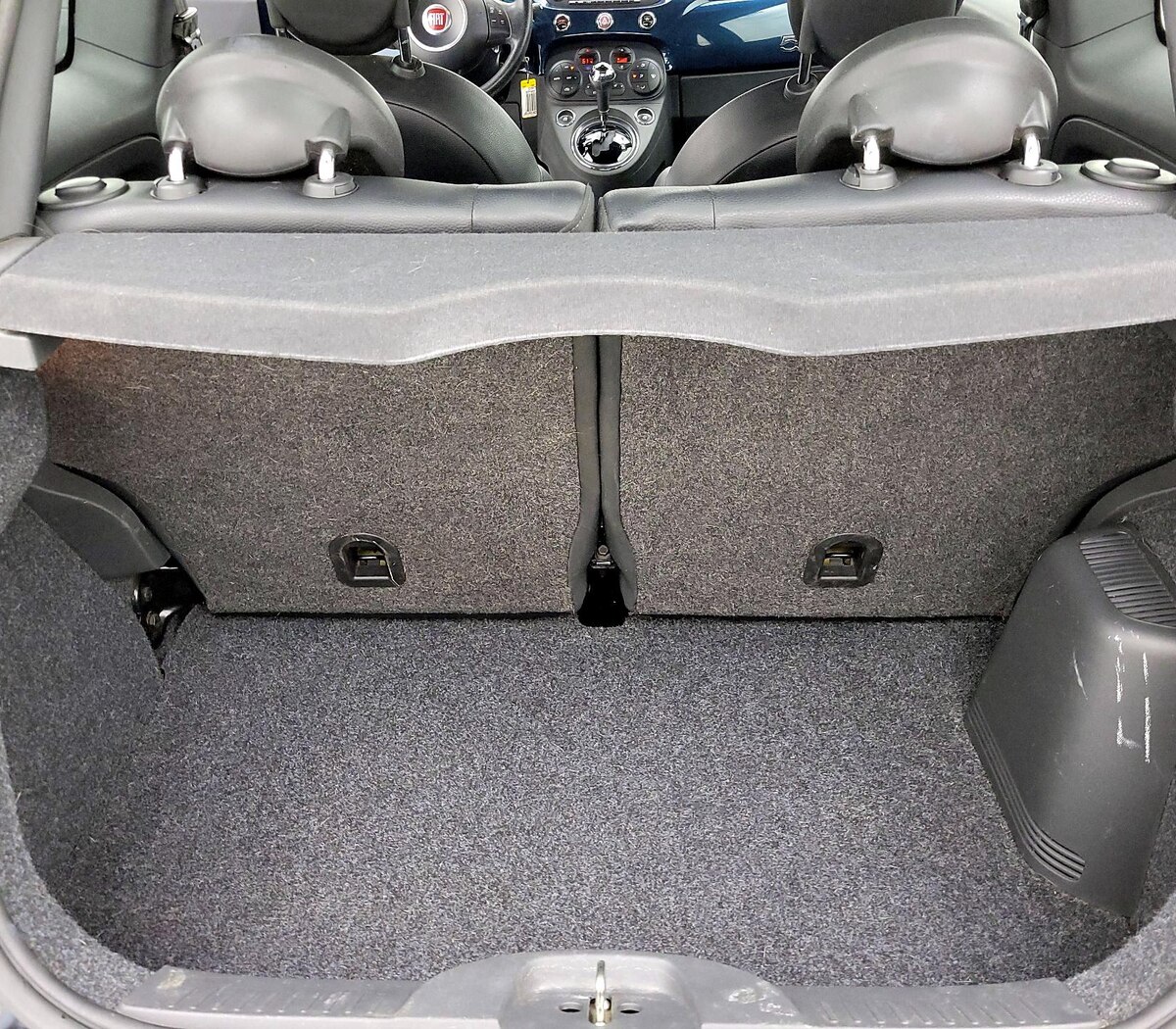 Trunk/Cargo (Seats Up)
