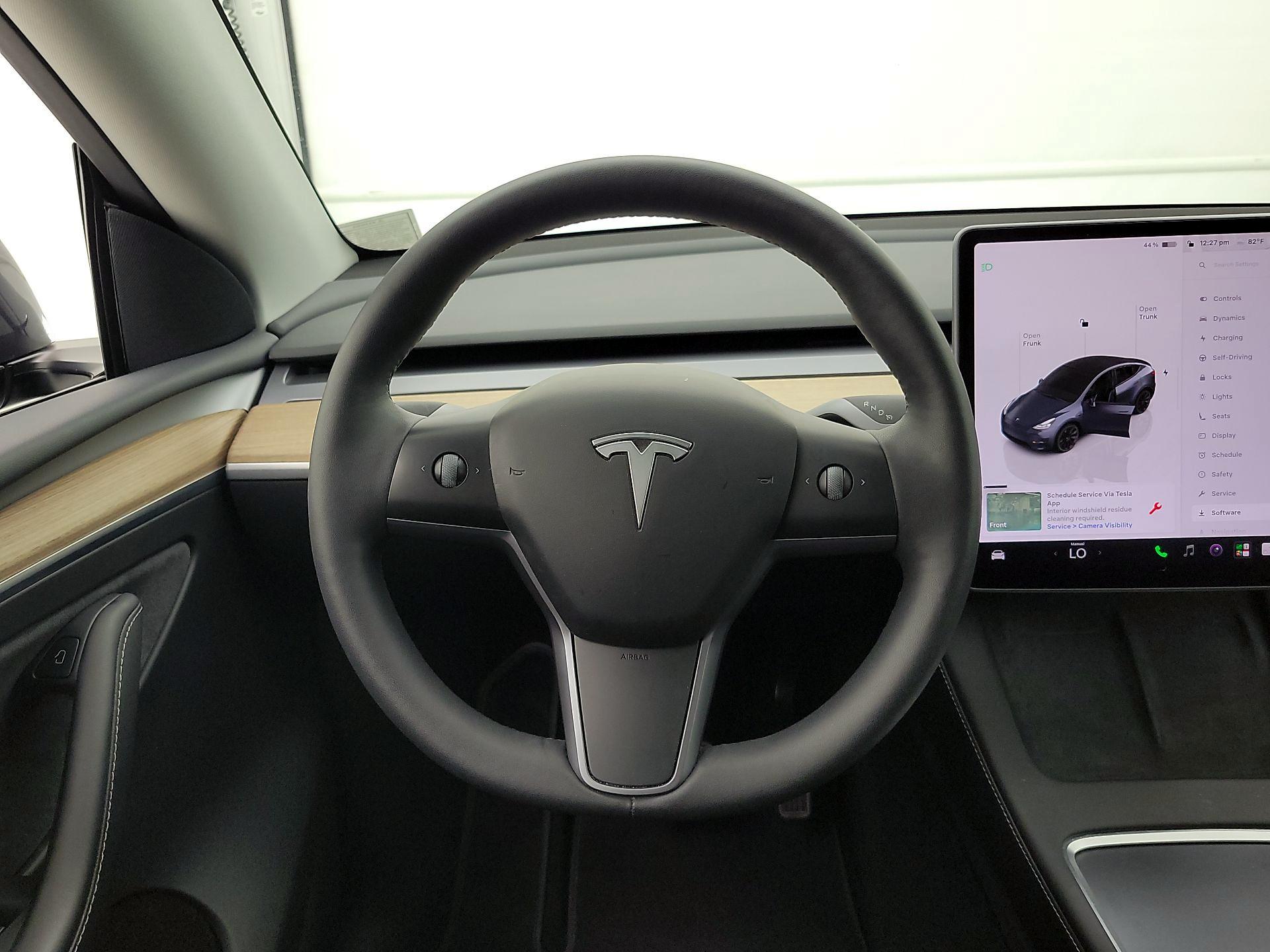 Thumbnail: 2023 Tesla Model Y - 10