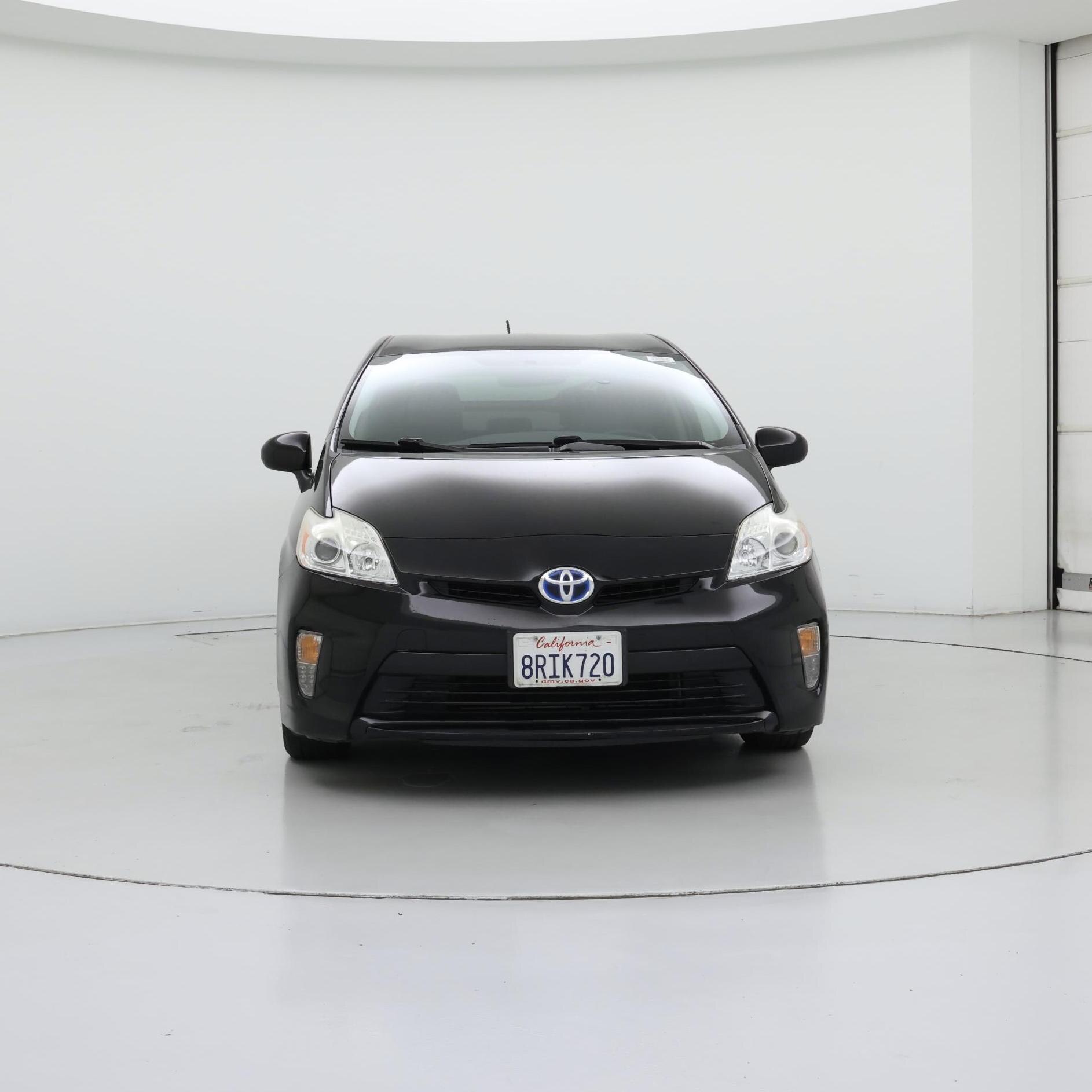 Thumbnail: 2015 Toyota Prius - 5