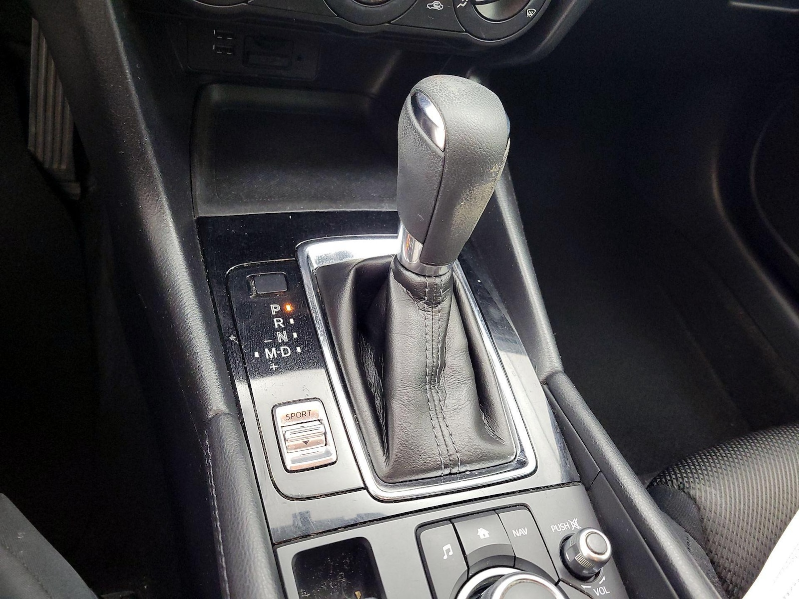 2017 Mazda Mazda3 Sport - Photo 18