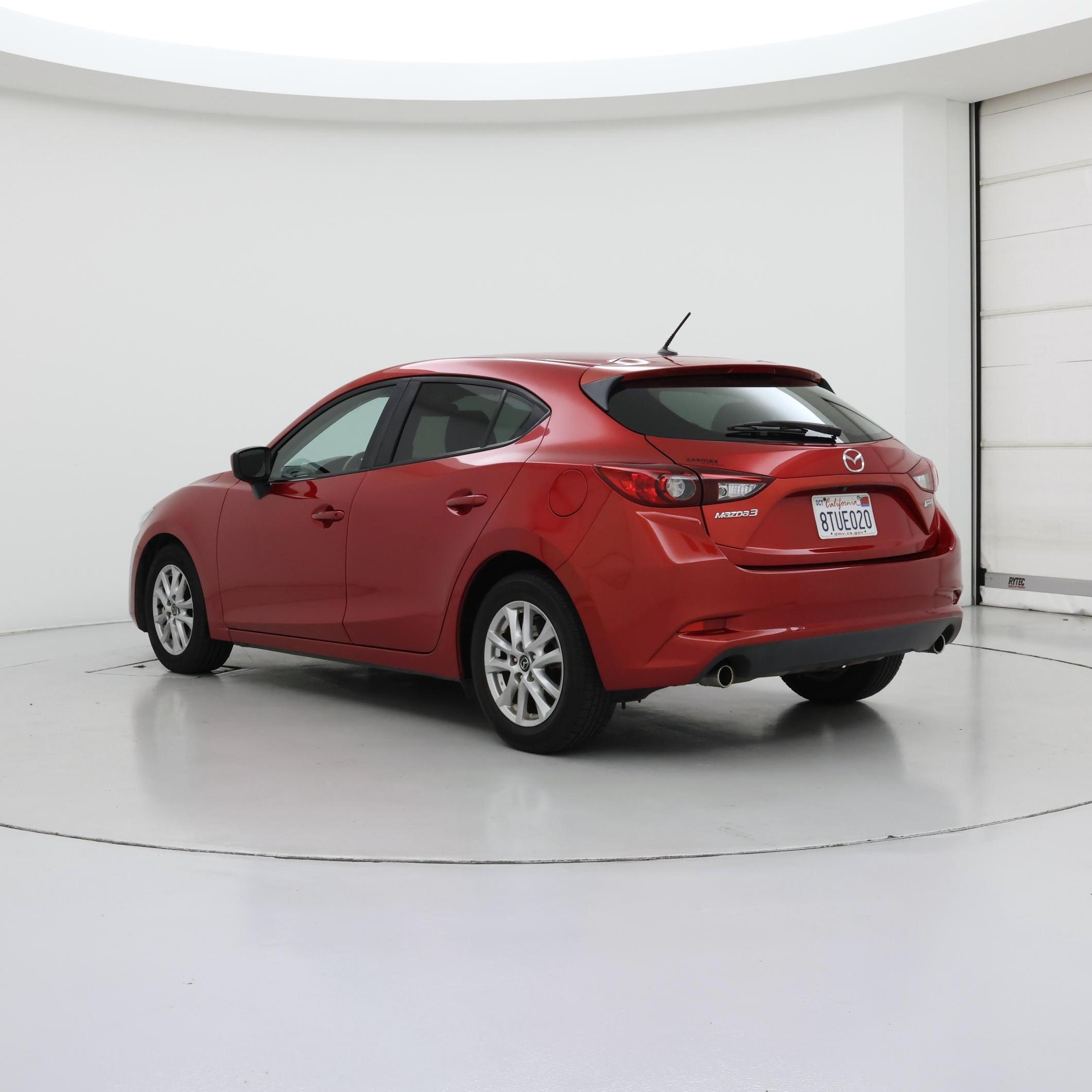 Thumbnail: 2017 Mazda Mazda3 - 2
