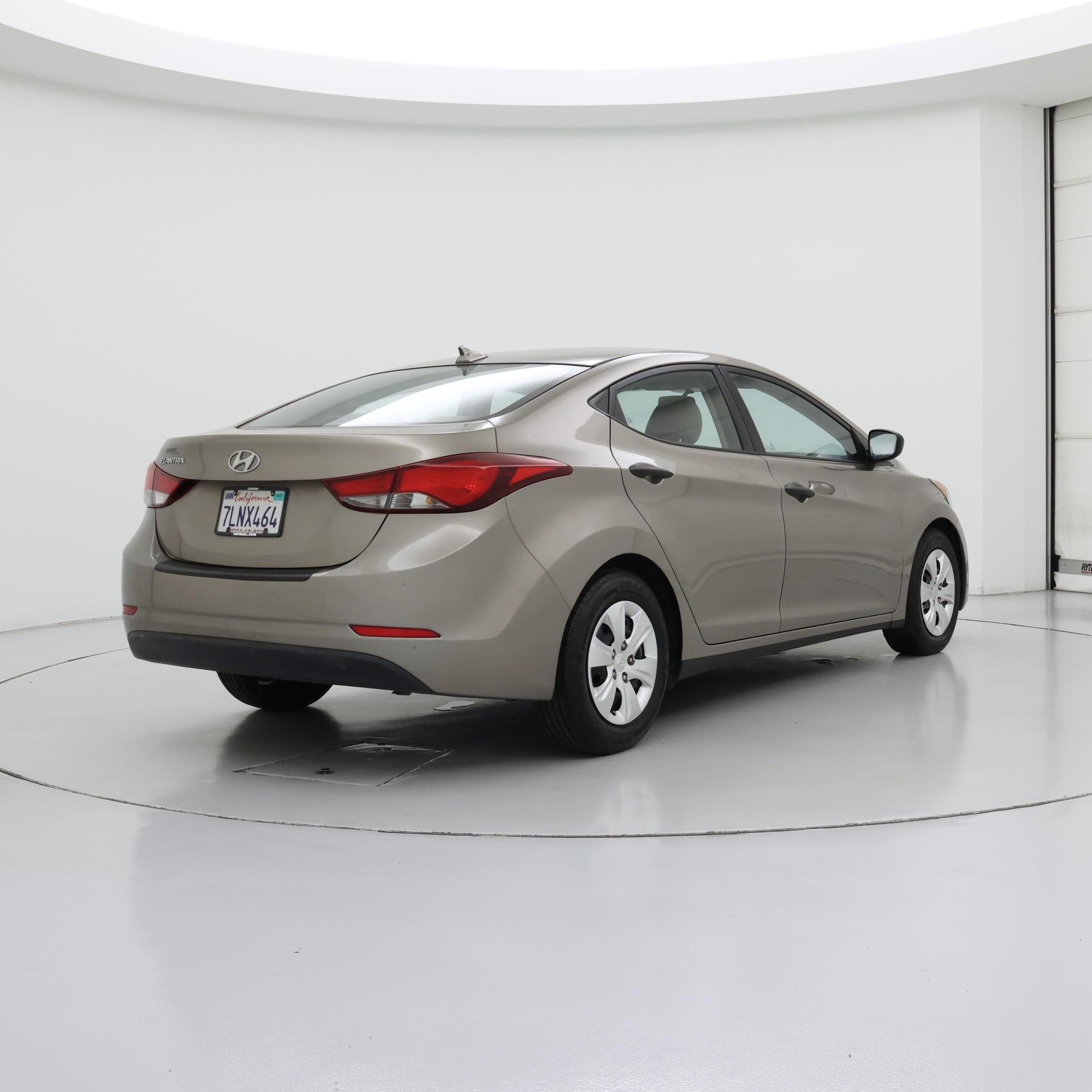 Thumbnail: 2016 Hyundai Elantra - 8