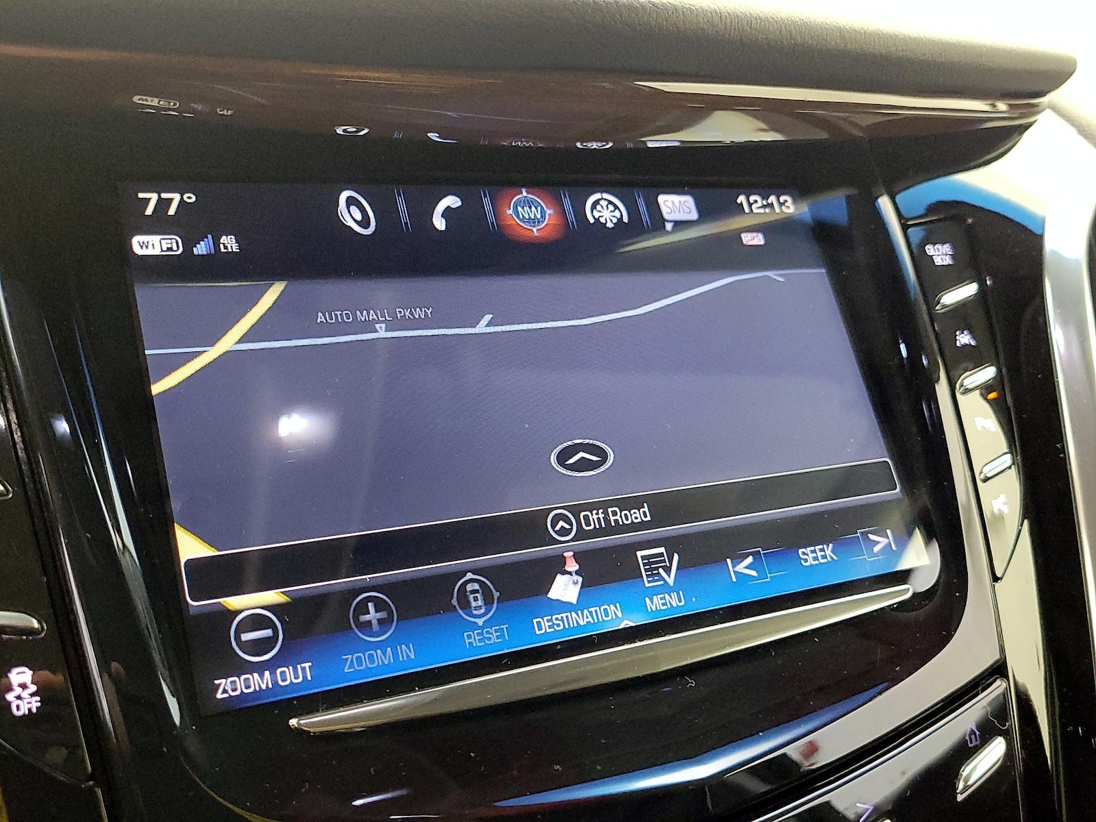 2018 Cadillac Escalade Luxury - Photo 15
