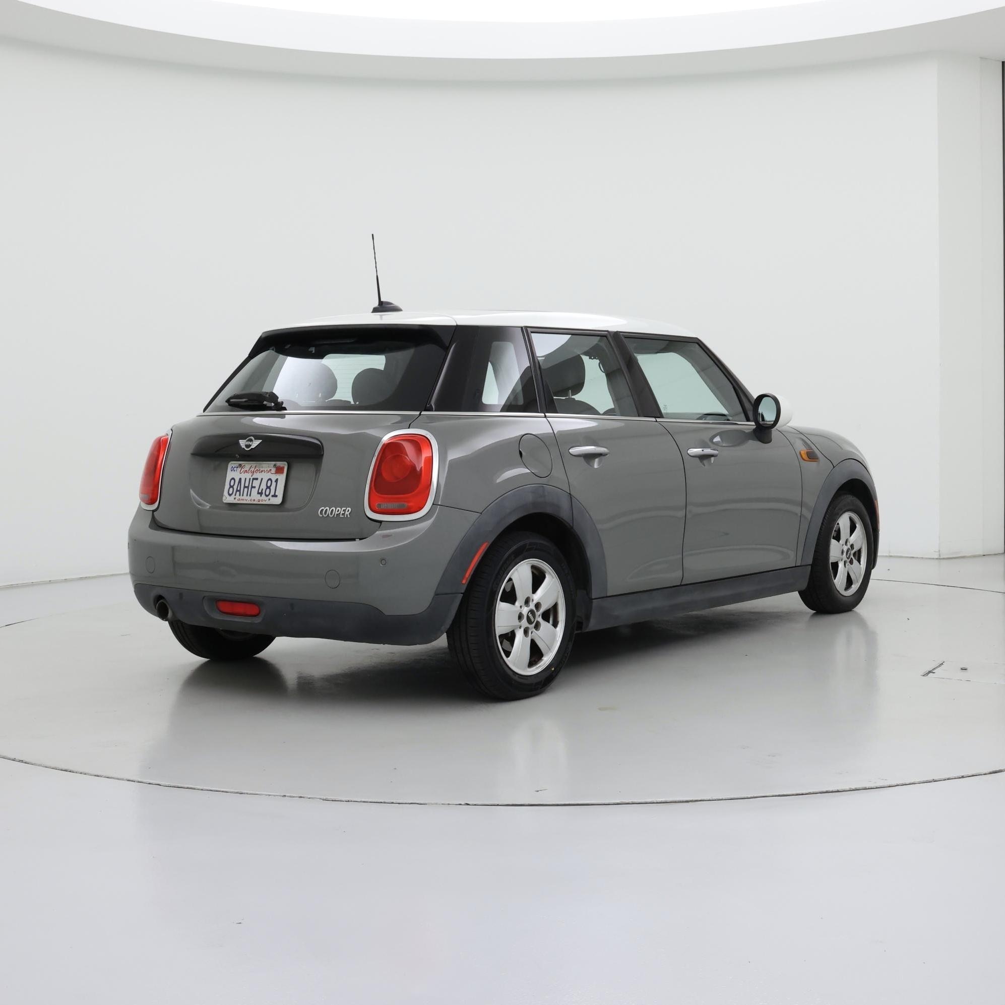 Thumbnail: 2018 MINI Cooper Hardtop - 8