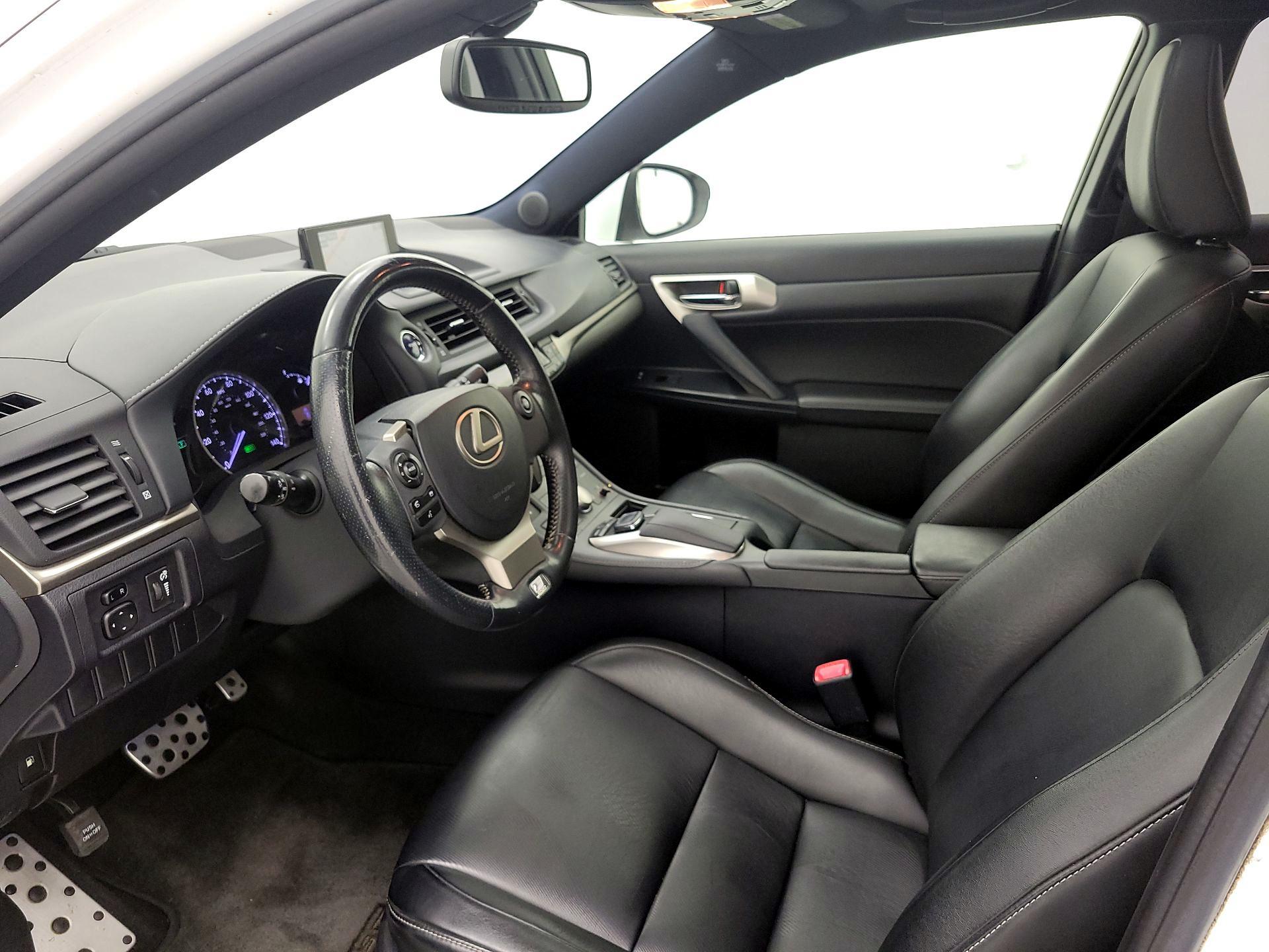 Thumbnail: 2015 Lexus CT - 11