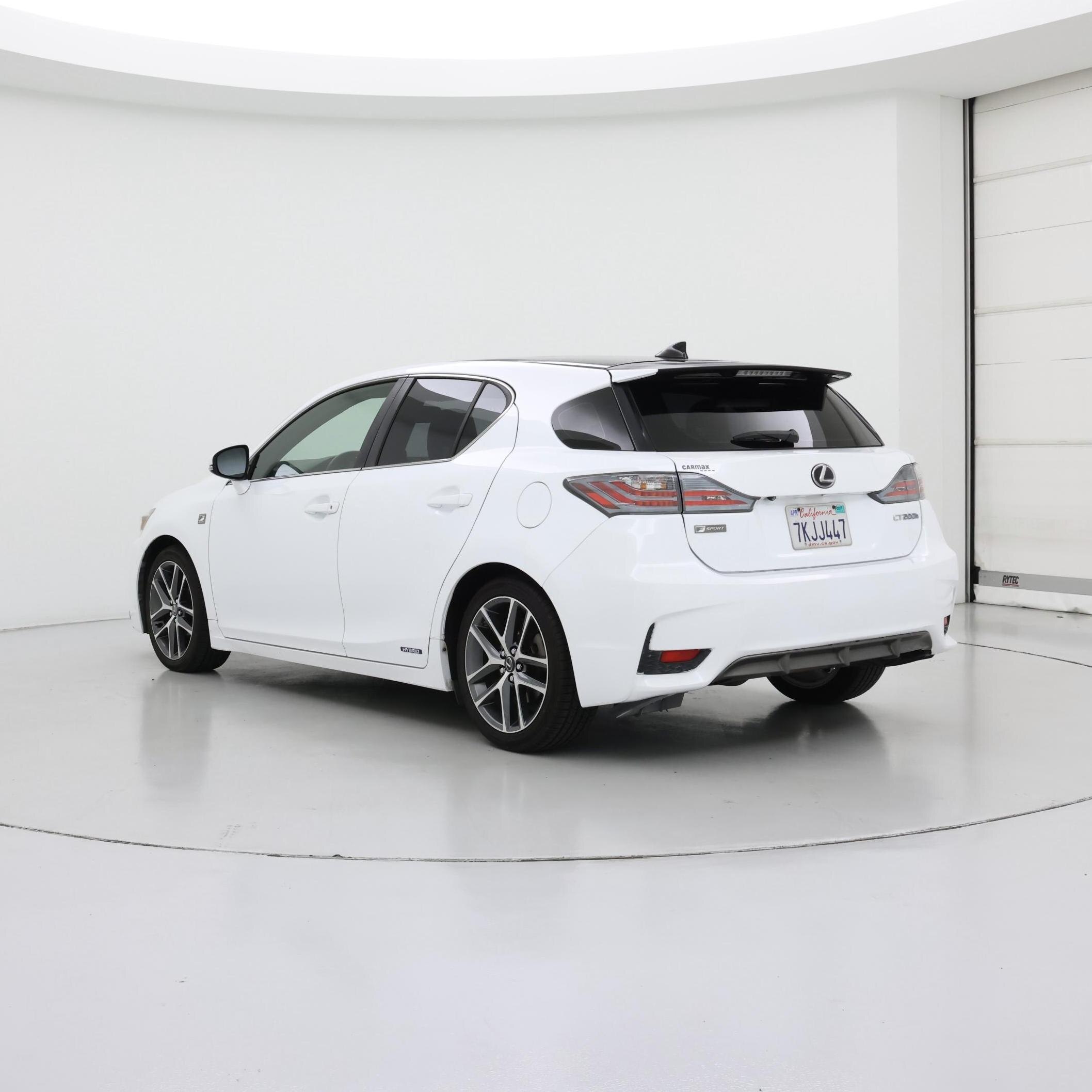 Thumbnail: 2015 Lexus CT - 2