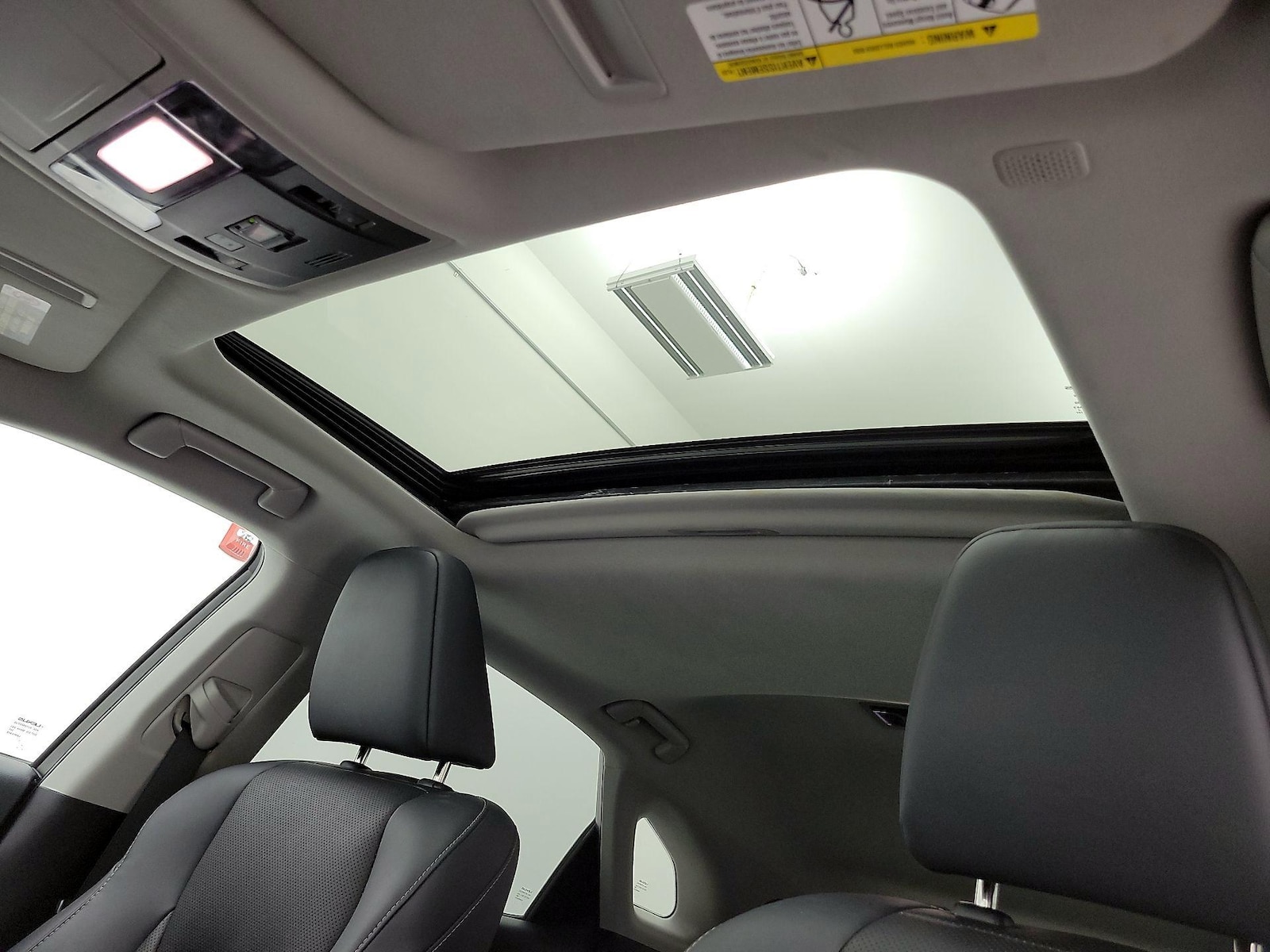 Sunroof(s) & Overhead Airbags