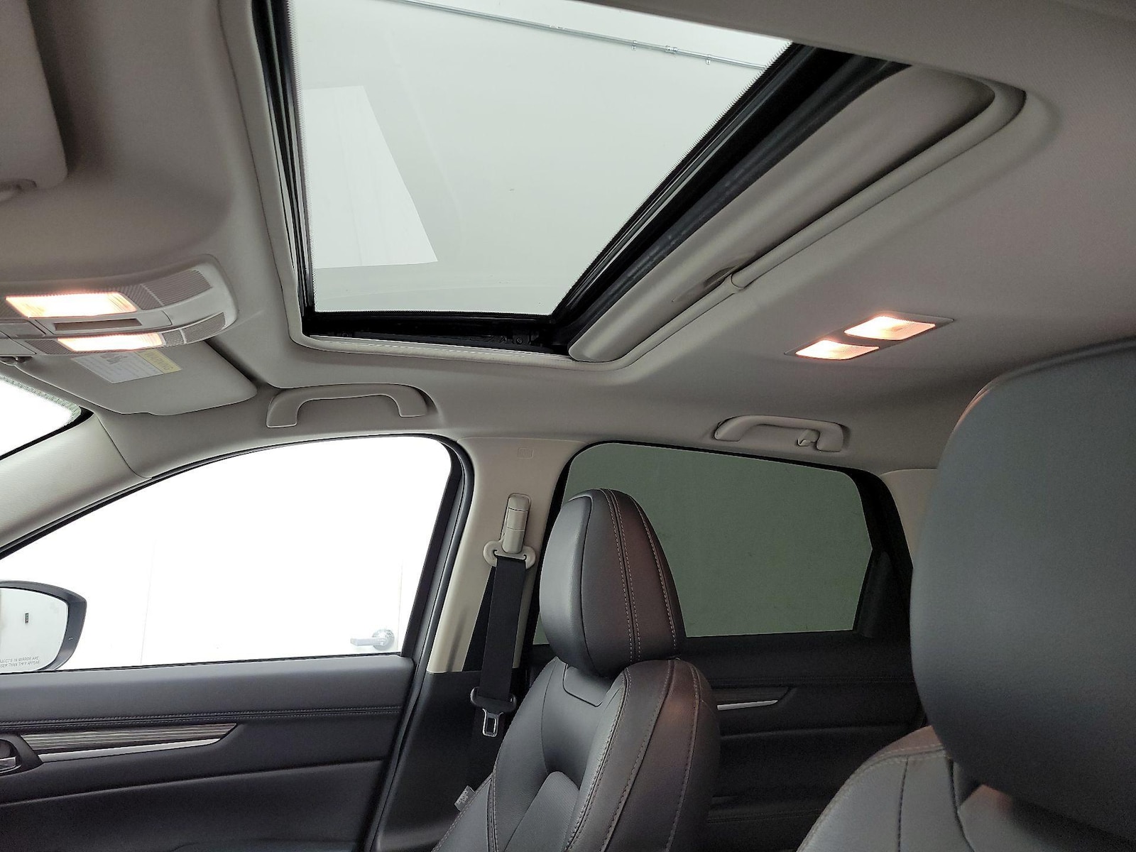 Sunroof(s) & Overhead Airbags