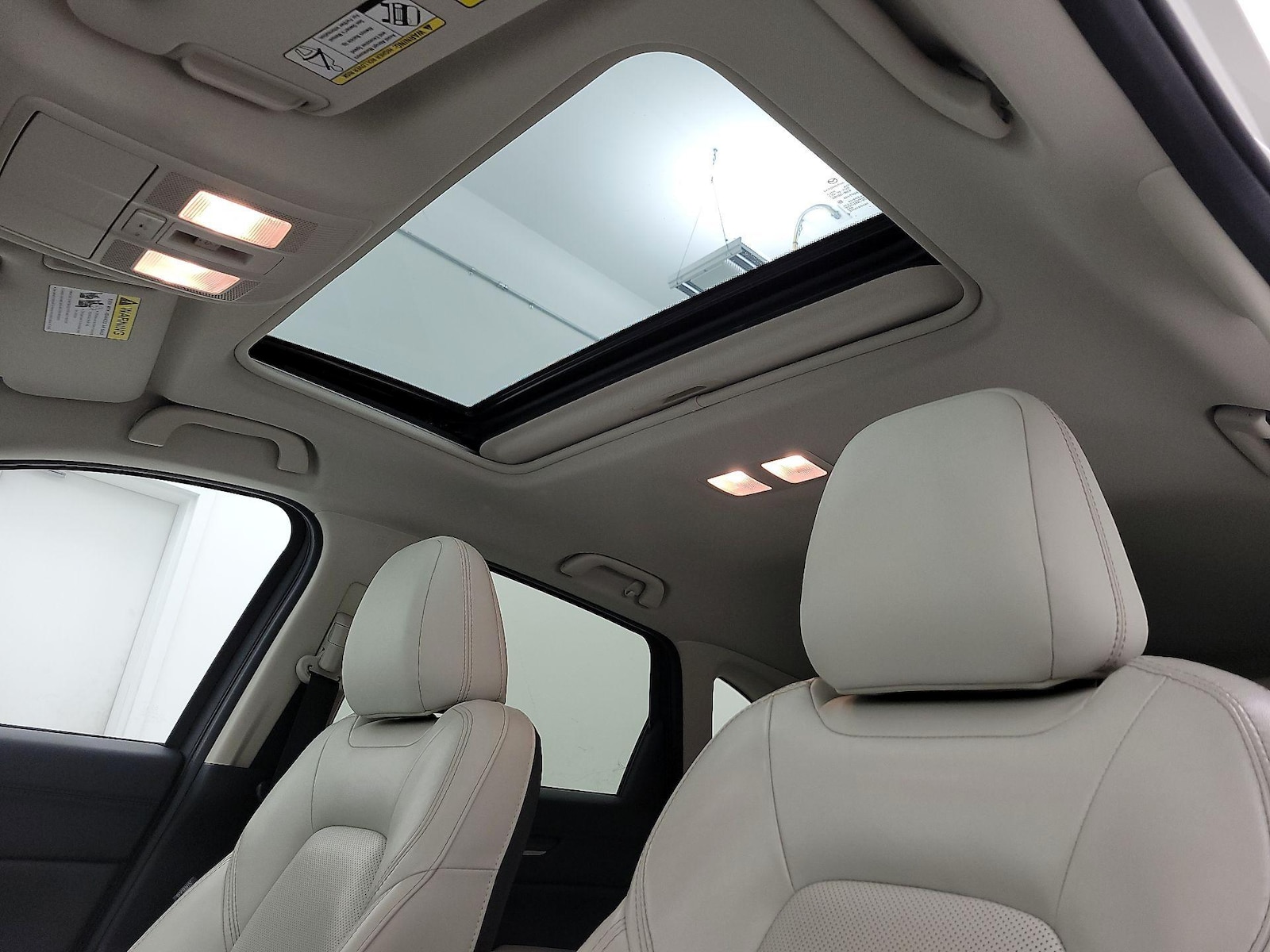 Sunroof(s) & Overhead Airbags