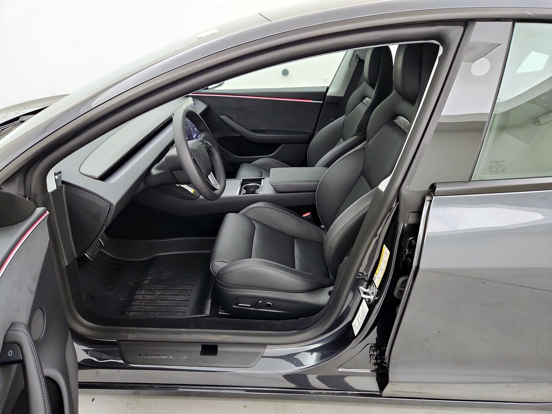 Thumbnail: 2025 Tesla Model 3 - 11