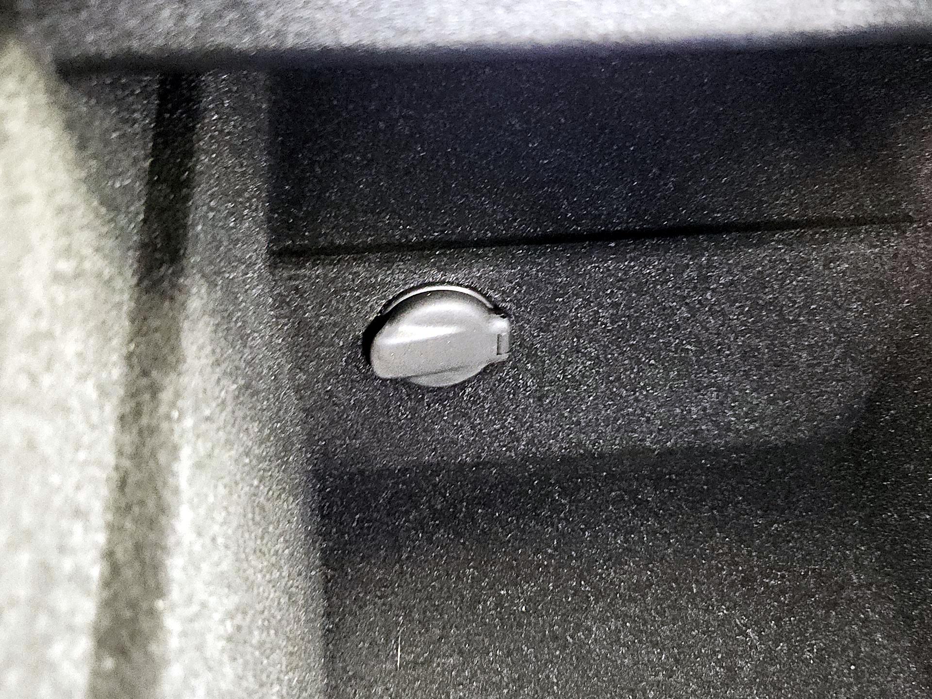 Thumbnail: 2025 Tesla Model 3 - 18