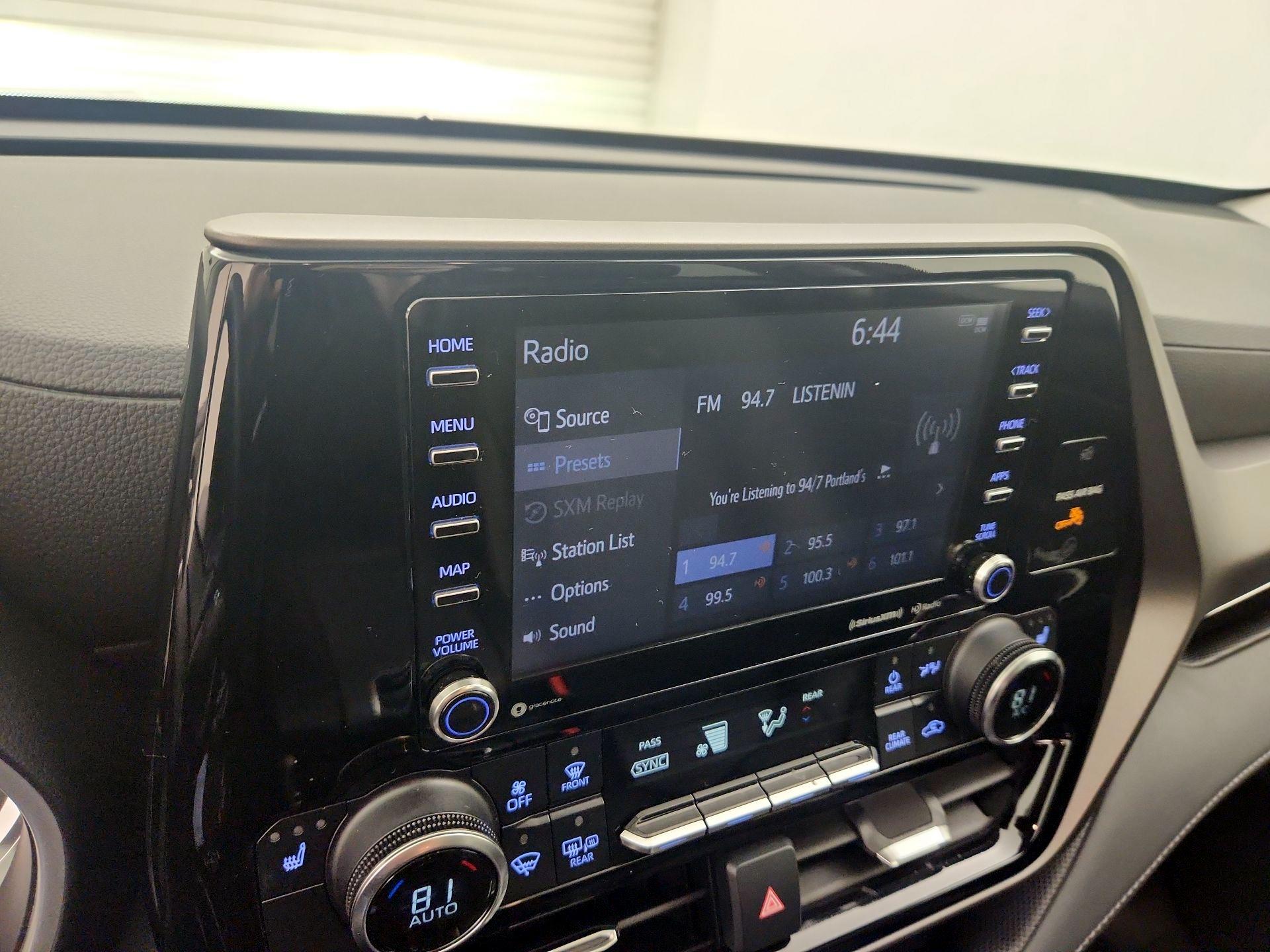 Thumbnail: 2022 Toyota Highlander - 15