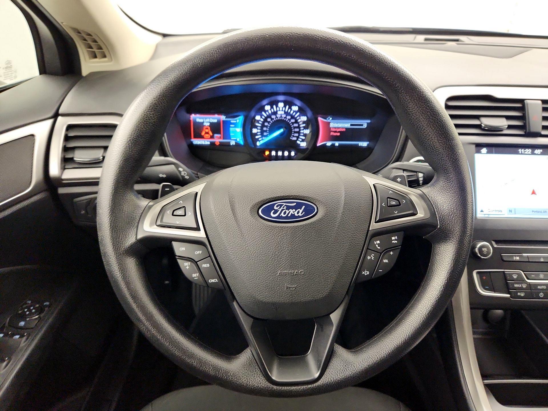 Thumbnail: 2018 Ford Fusion - 10