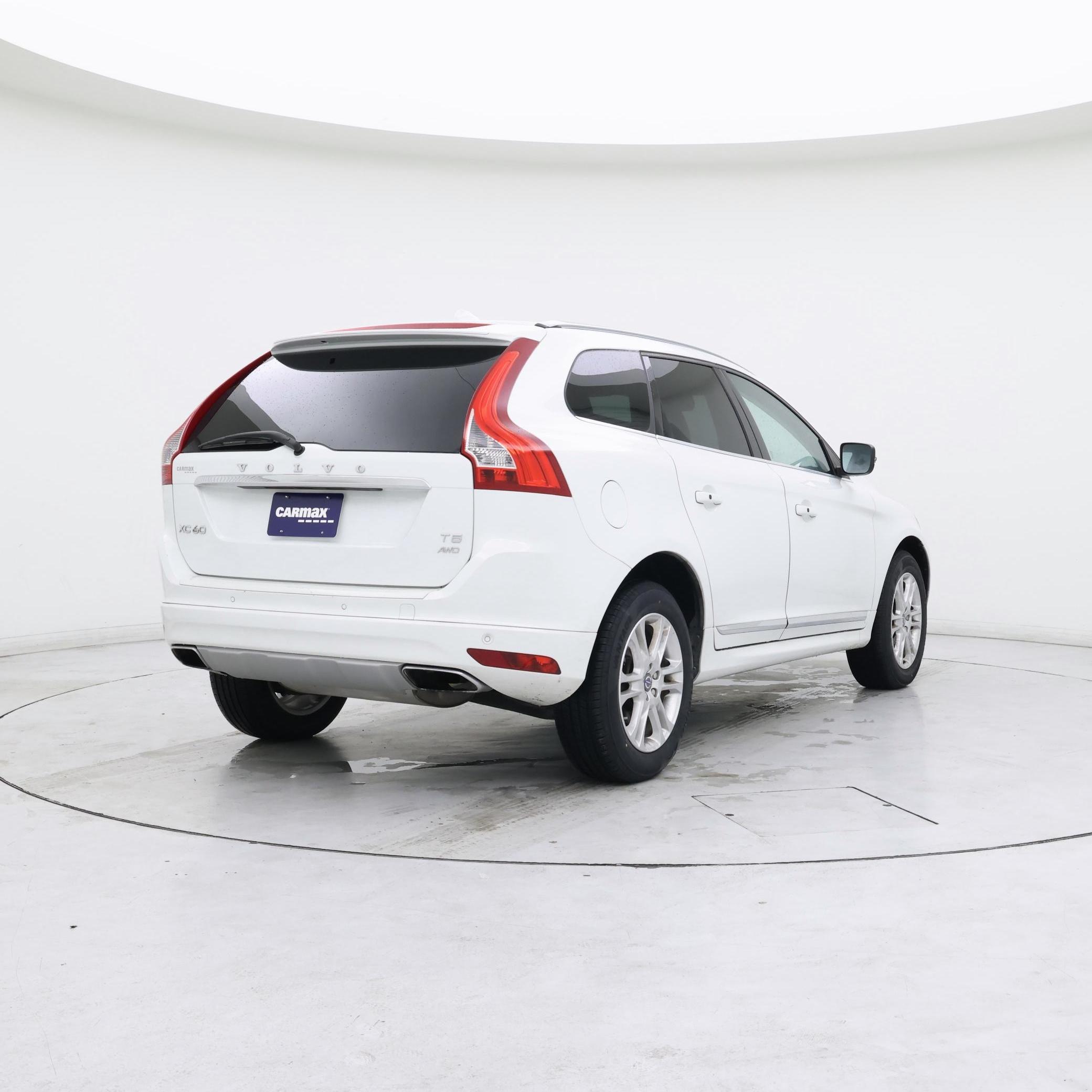 Thumbnail: 2016 Volvo XC60 - 8