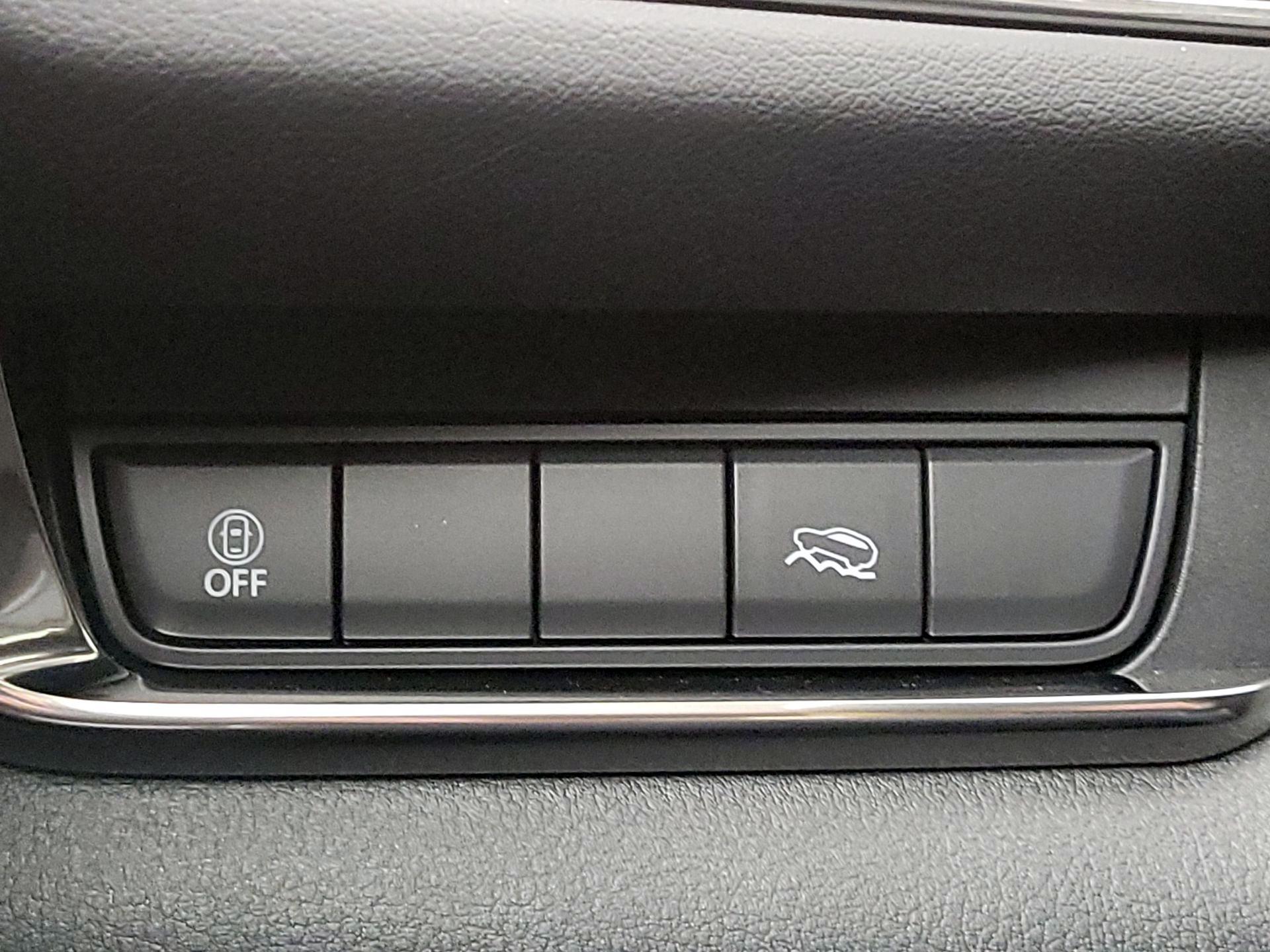 Thumbnail: 2023 Mazda CX-30 - 13