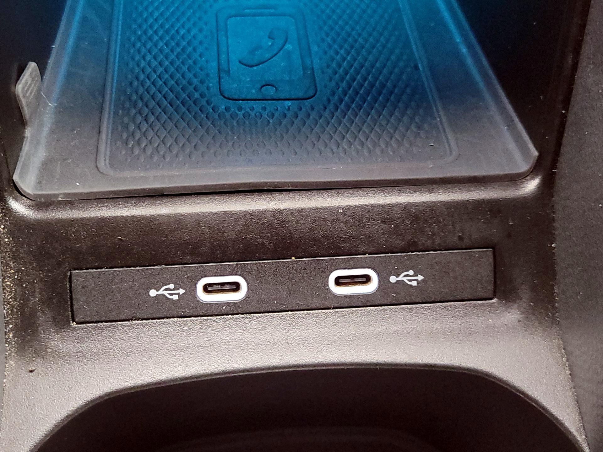 Thumbnail: 2022 Volkswagen ID.4 - 19