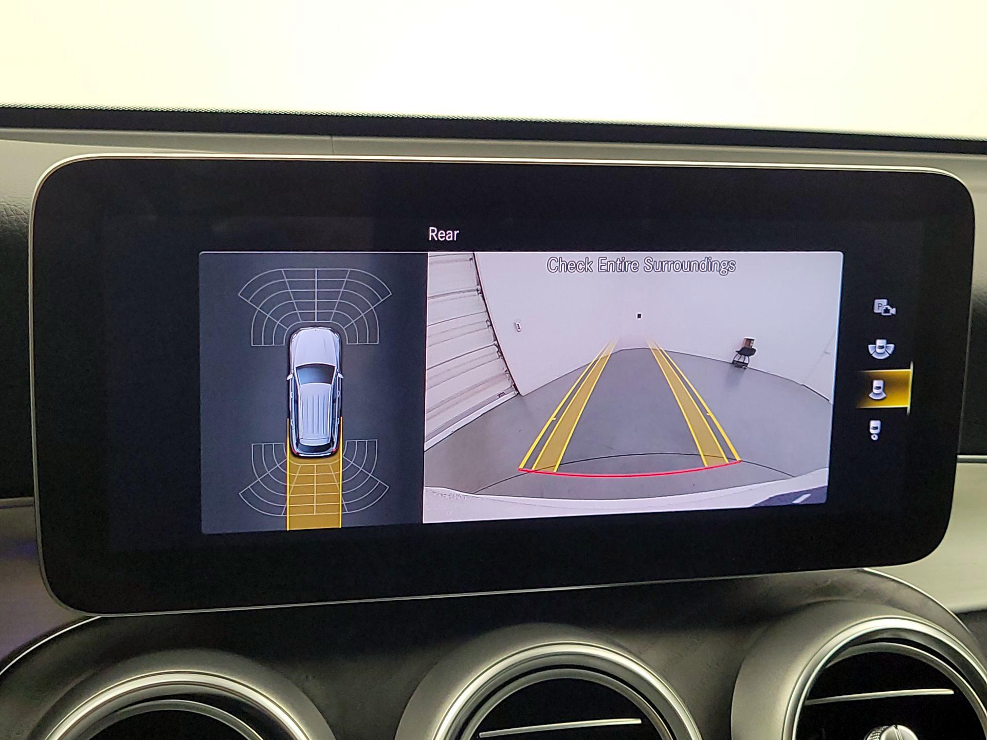 Thumbnail: 2022 Mercedes-Benz GLC - 14