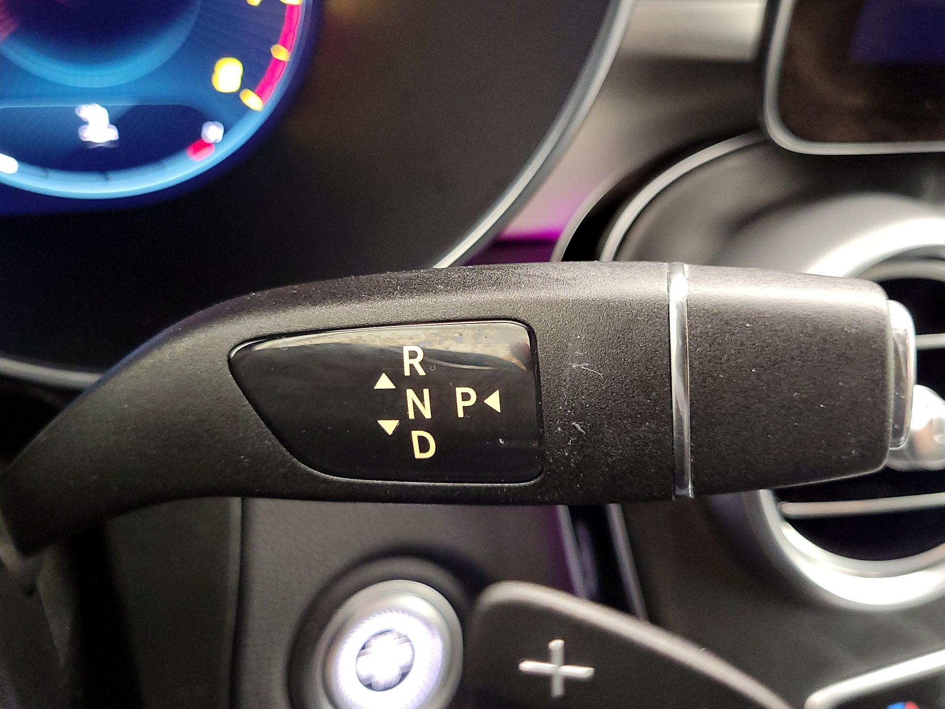 Thumbnail: 2022 Mercedes-Benz GLC - 17