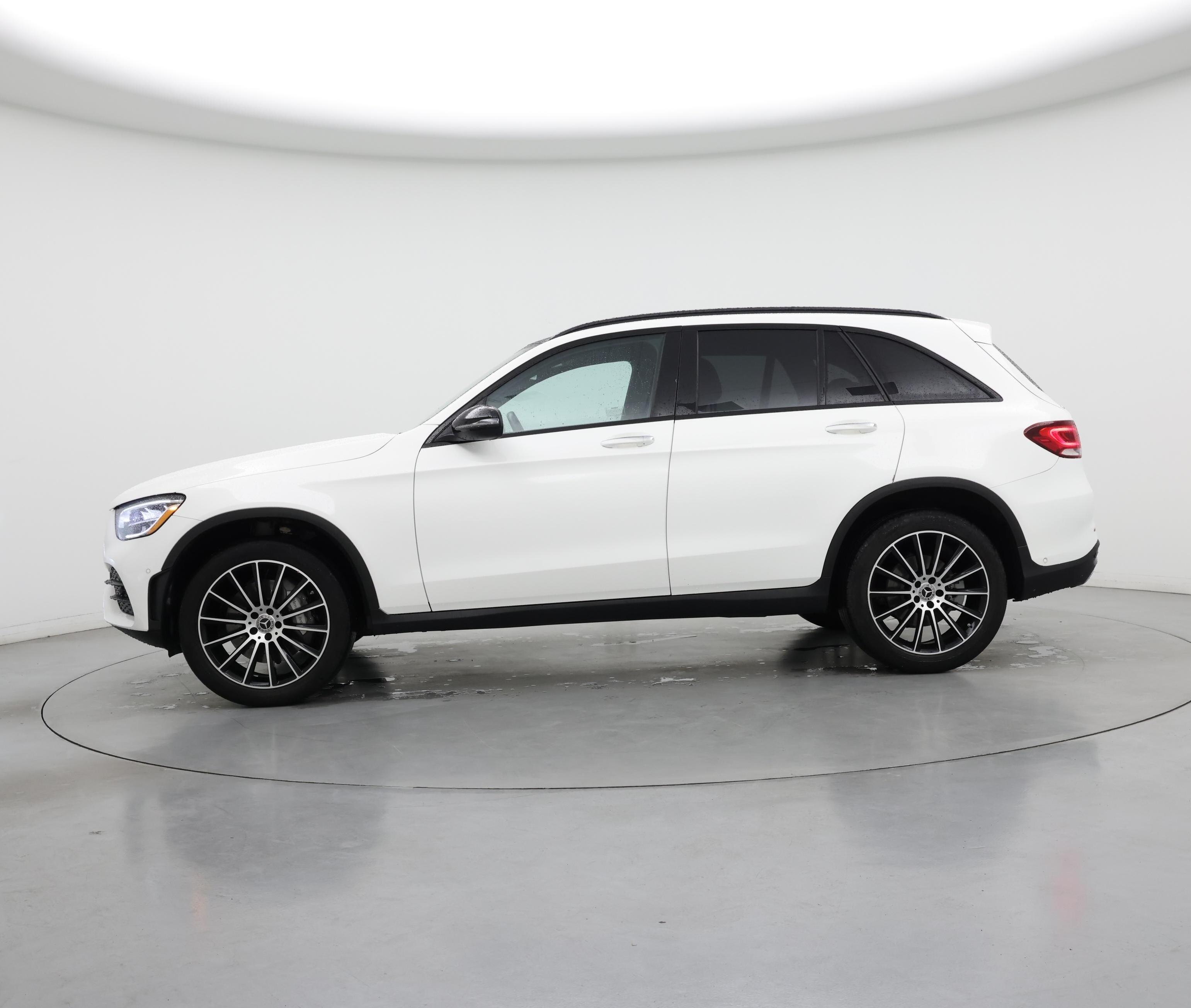 Thumbnail: 2022 Mercedes-Benz GLC - 3