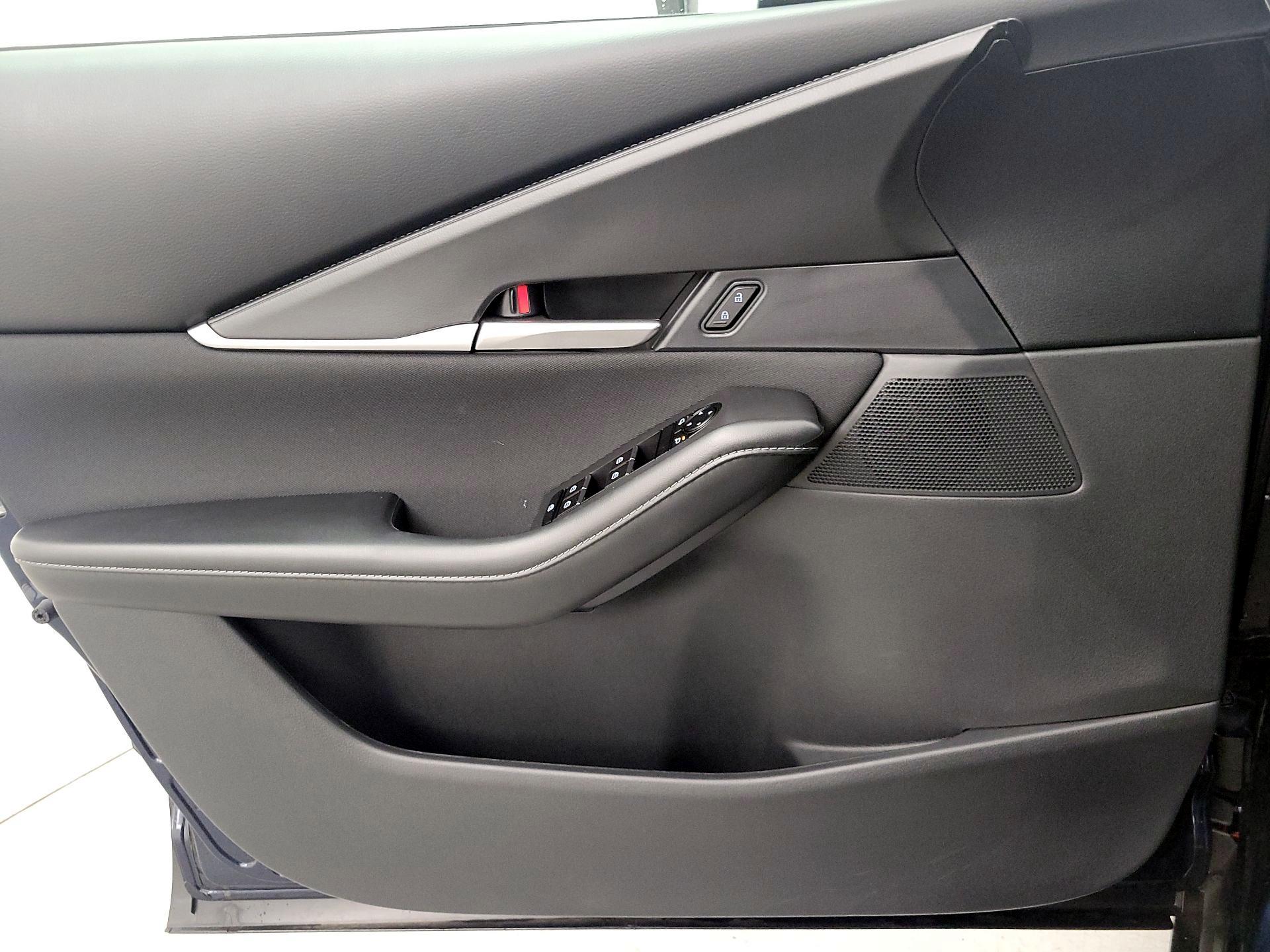 Thumbnail: 2025 Mazda CX-30 - 12