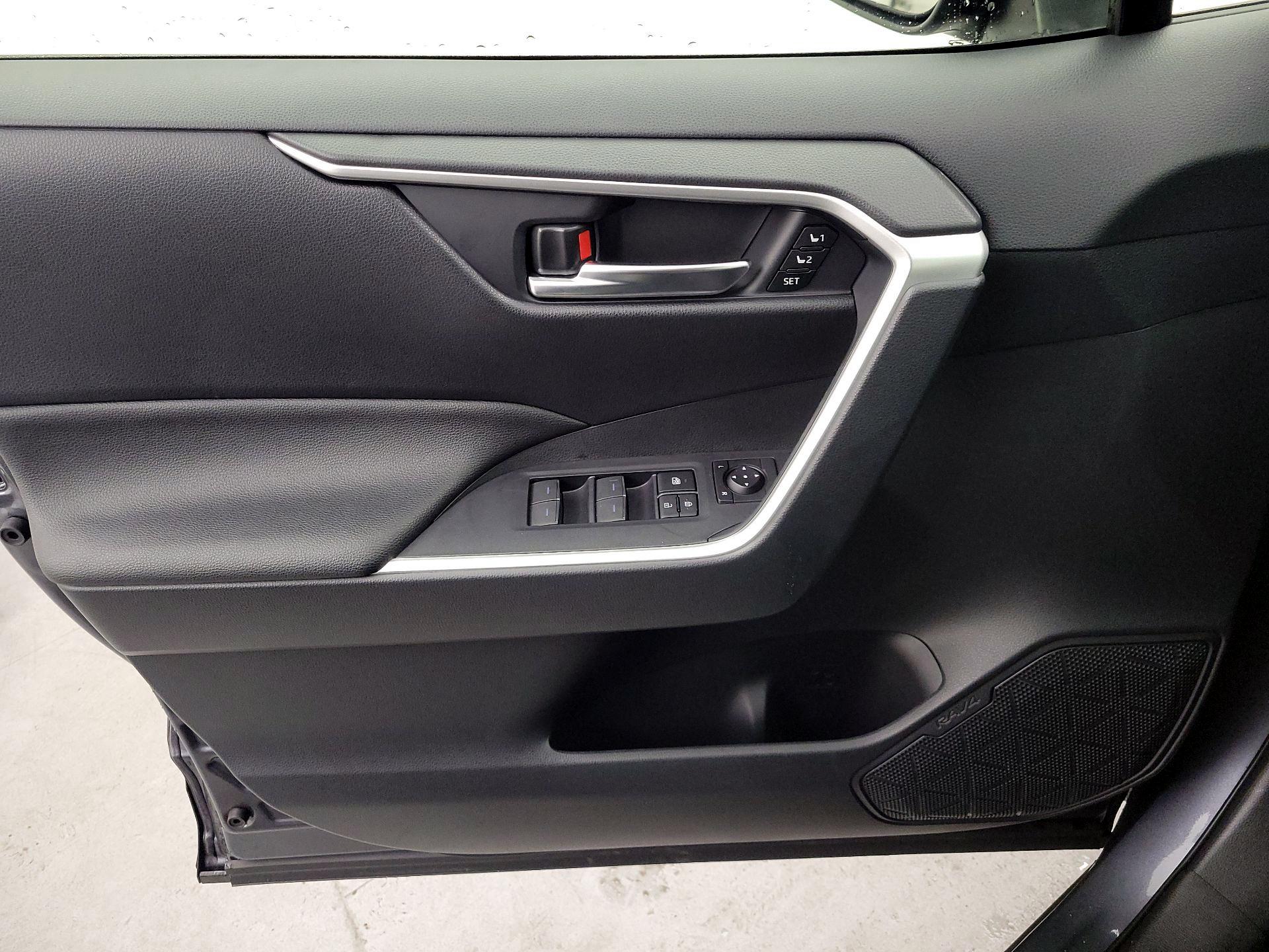 Thumbnail: 2024 Toyota RAV4 - 12